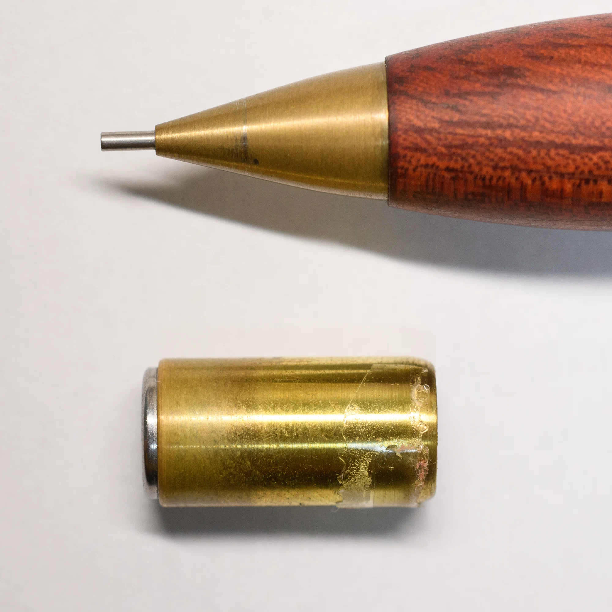 Nicholas Hemingway(ニコラス ヘミングウェイ)/ Bloodwood and Brass 