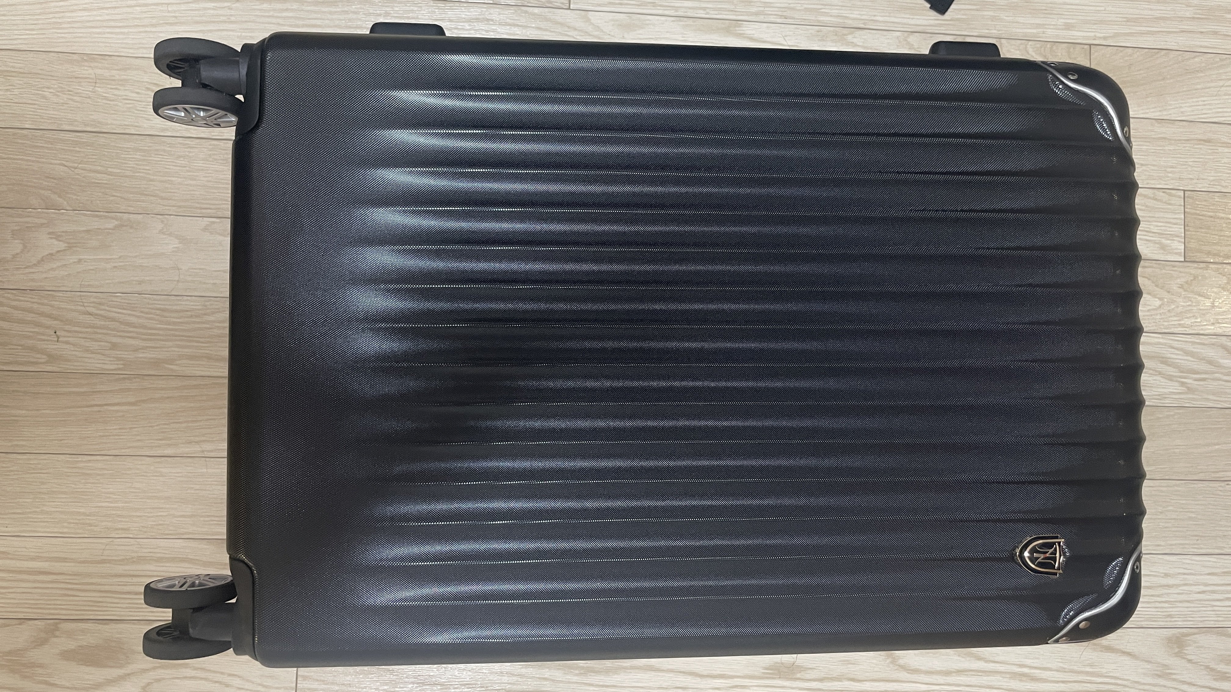 海外旅行初心者向け】NewTripのスーツケースで3週間ヨーロッパ旅行して