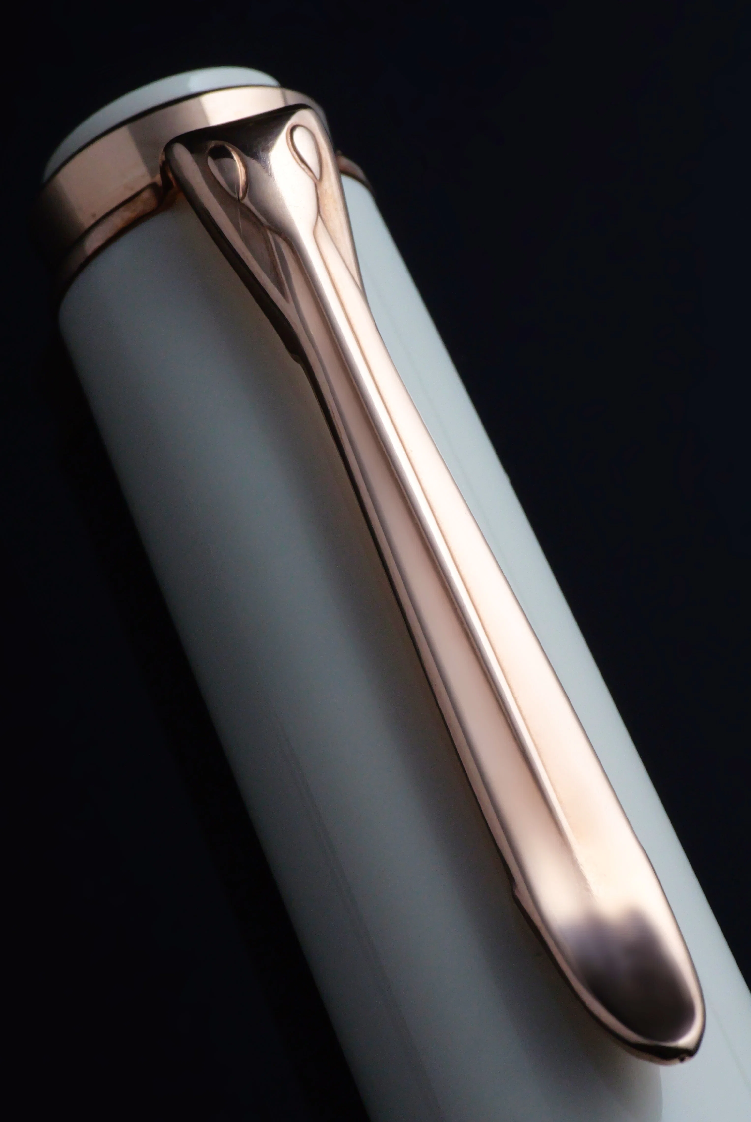 妻に贈る美しきペリカン：Pelikan Classic M200 Copper Rose Gold