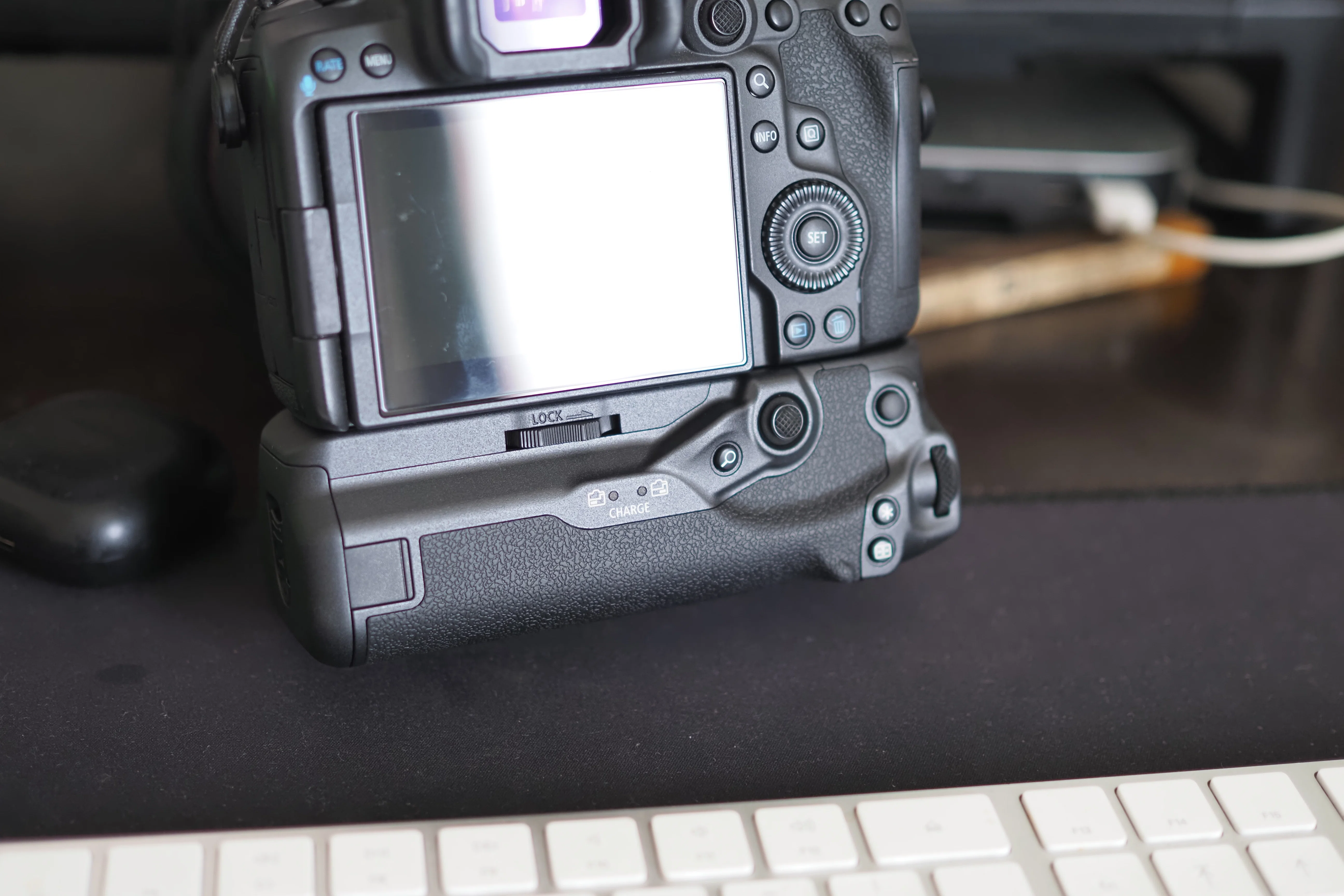 Canon 縦グリップ BG-R20を買った｜junichiの日記 被写体募集（再）