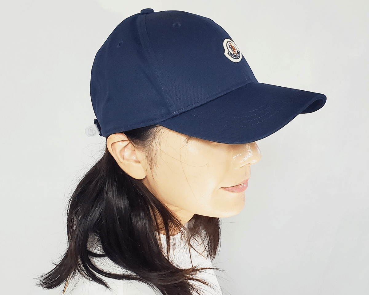 ★天才主義★MONCLER kids 大人OK 帽子 ネイビー Lサイズ 大人カジュアルコーデを格上げ！MONCLERキッズ帽子に注目すべき