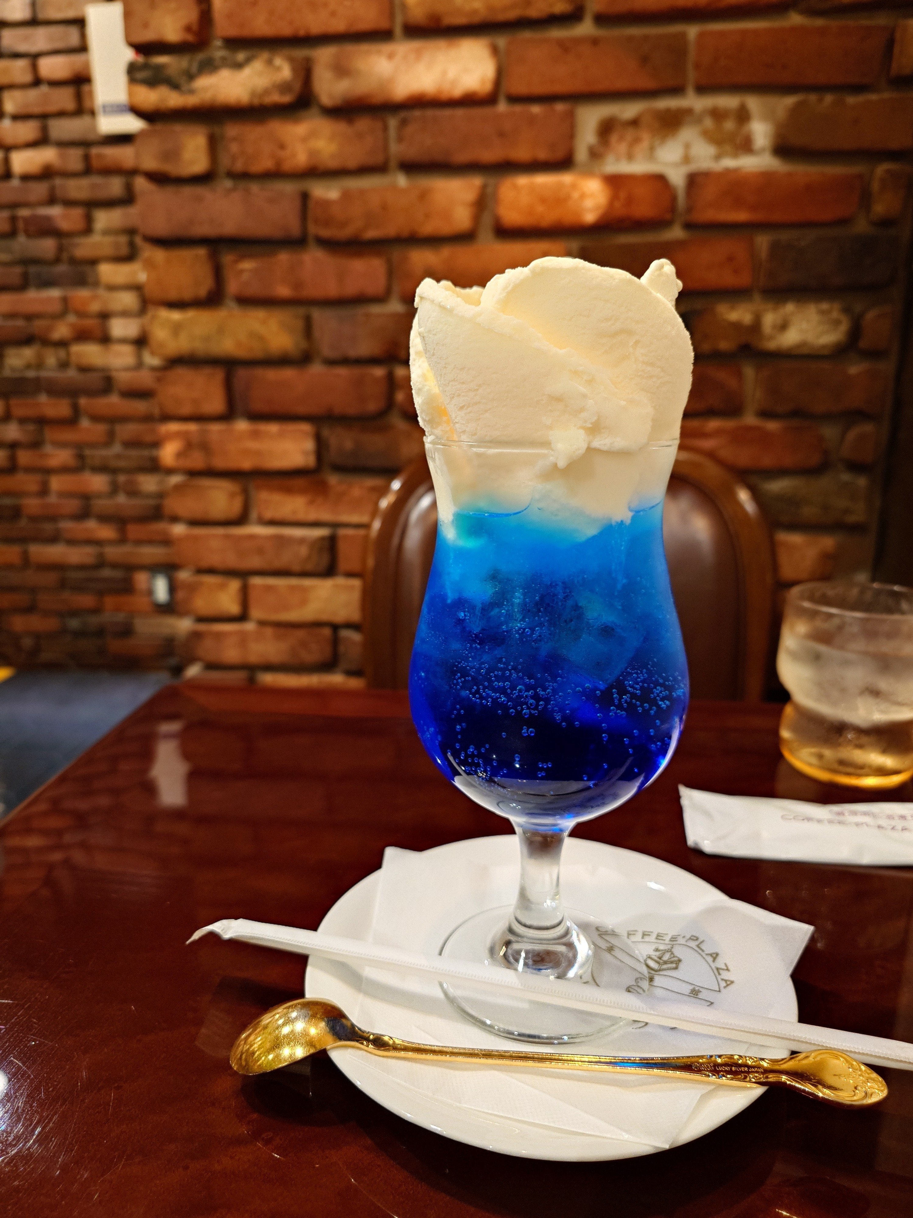 クリームソーダの魅力｜ETAPON