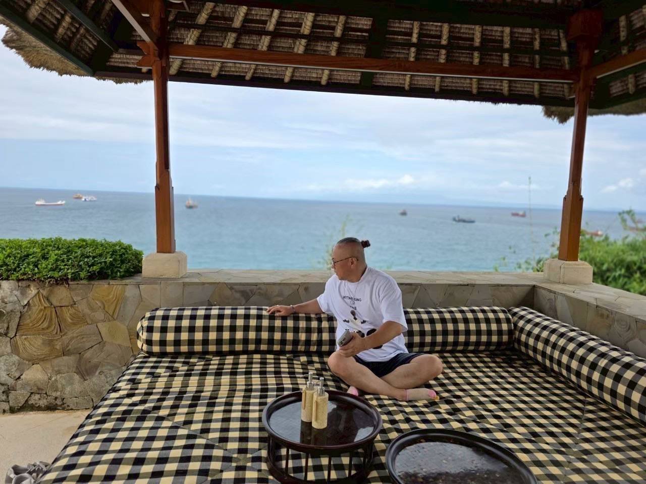 桜庭@衣装断捨離中 全捨離で有名な桜庭露樹先生のとこの 運呼研究所で人生を勉強中