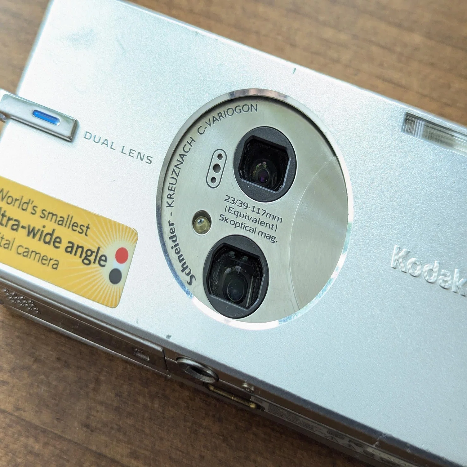 トイデジ トイカメラ】Kodak V705 デュアルレンズ｜ゆるカメ2014