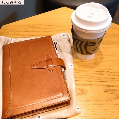 使っているシステム手帳 ロロマクラシック バイブルサイズ