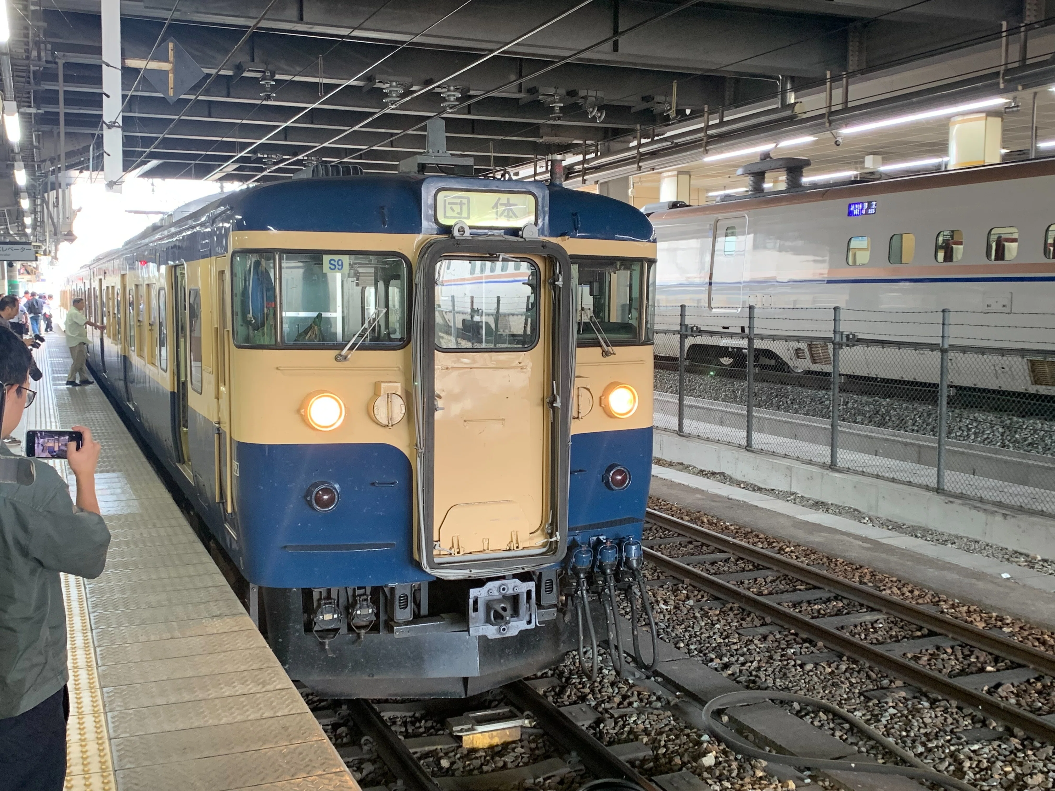 しなの鉄道スカ色乗車記｜高山 雷鳥