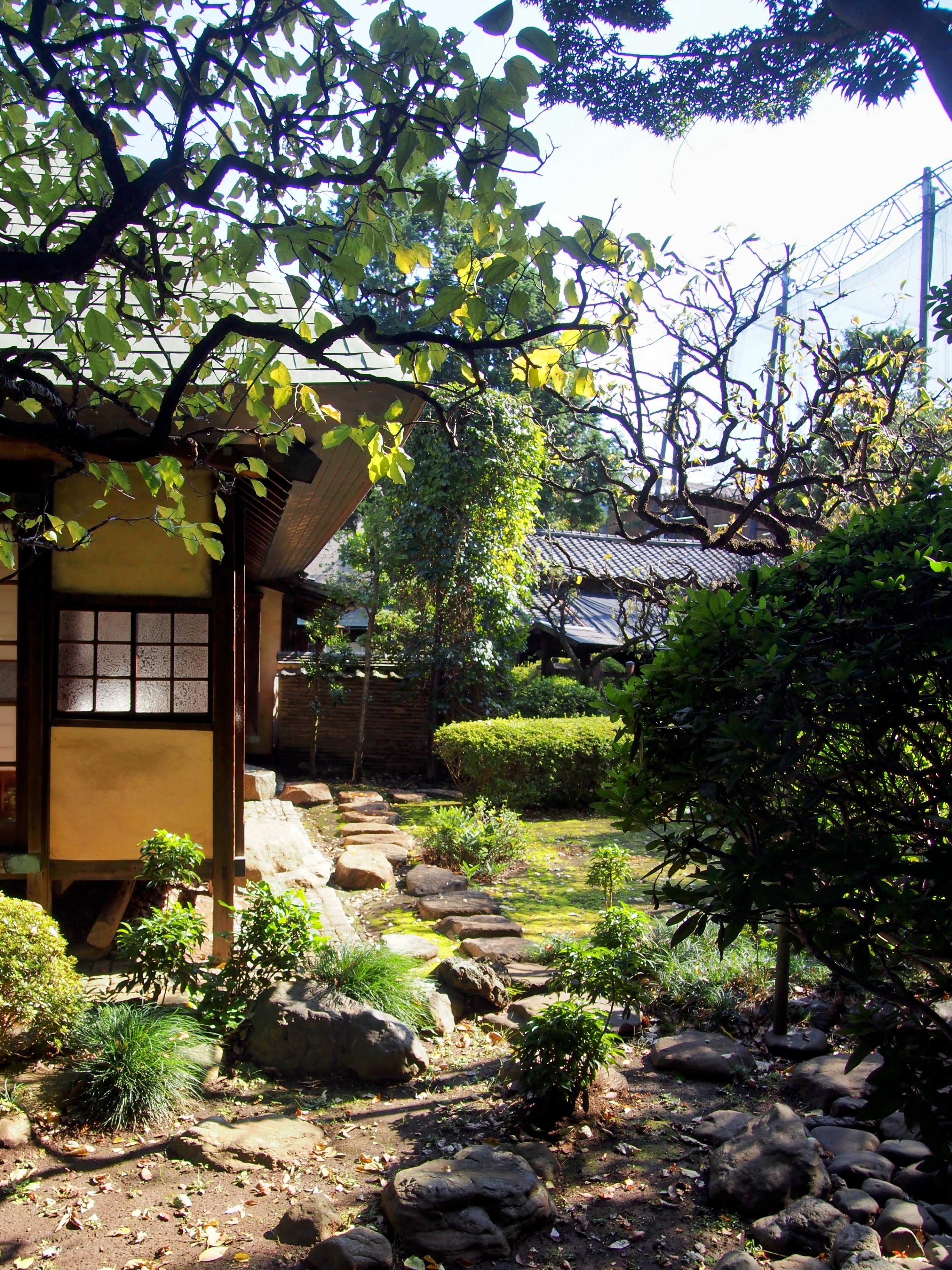 23区内に残る江戸時代後期の古民家の庭、宮野古民家自然園。｜niwa_emon