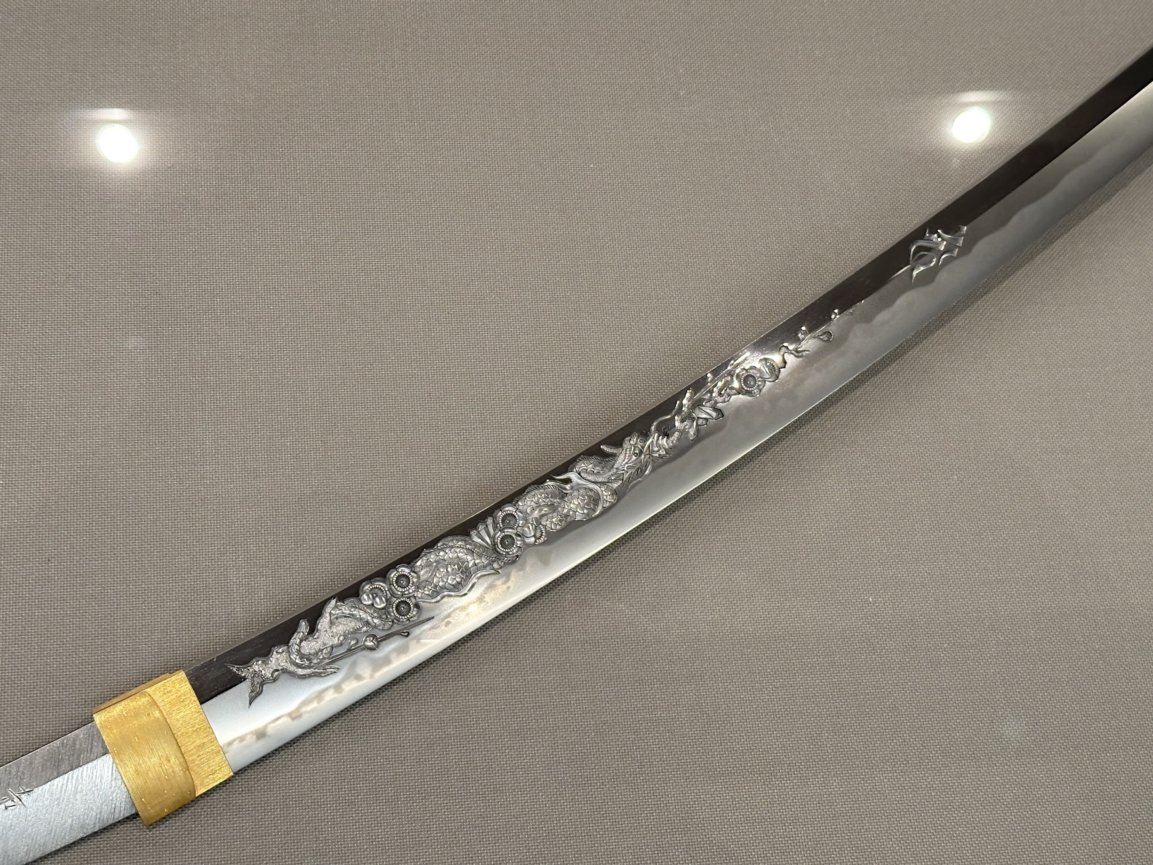 現代刀職展2025③ 刀身彫刻｜刀箱師の日本刀ブログ 中村圭佑