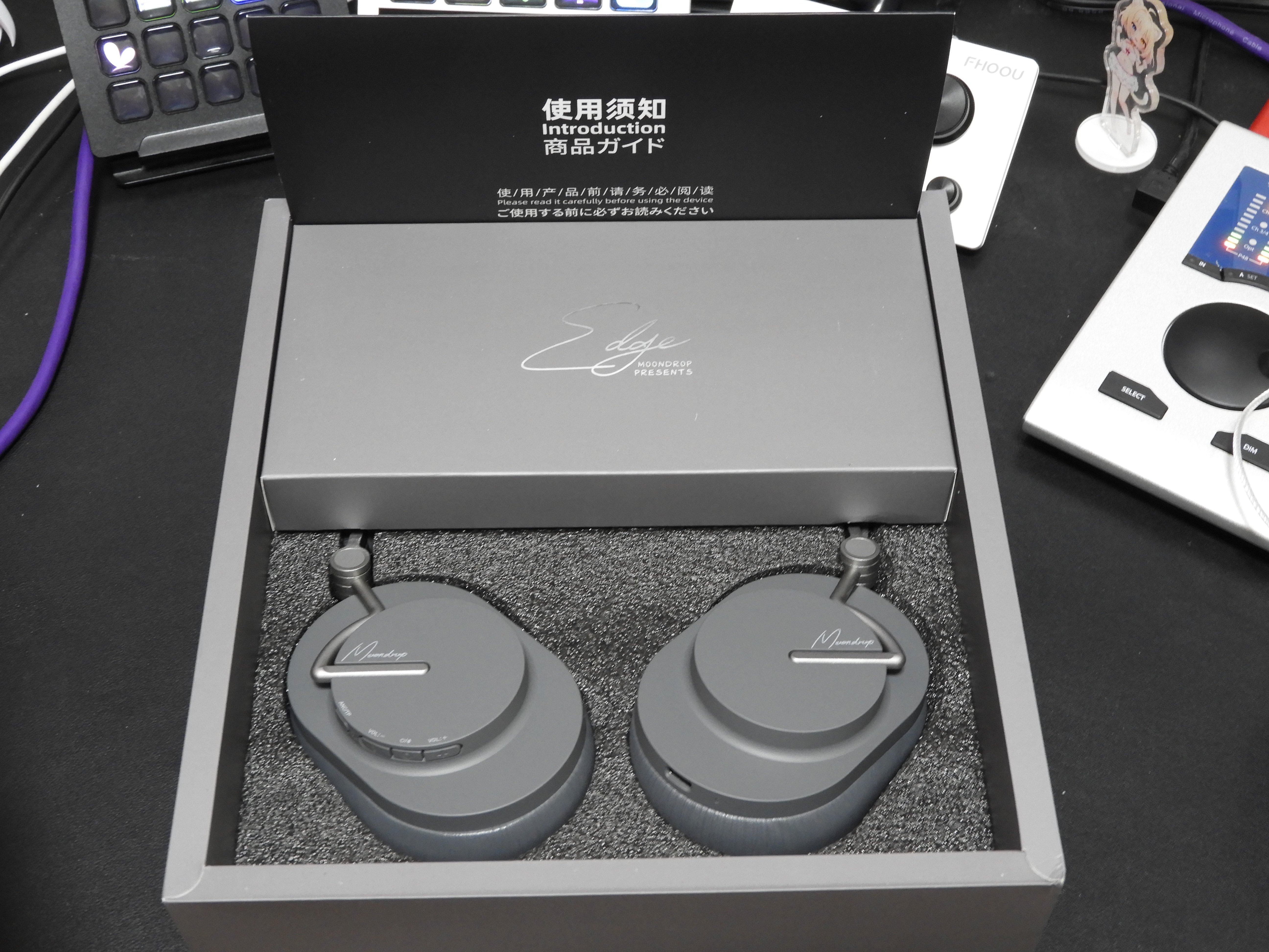 最終値下げ　早い者勝ち！！ほぼ新品　moondrop edge グレー Moondrop EDGEを手に入れたぞ！｜犬井薫