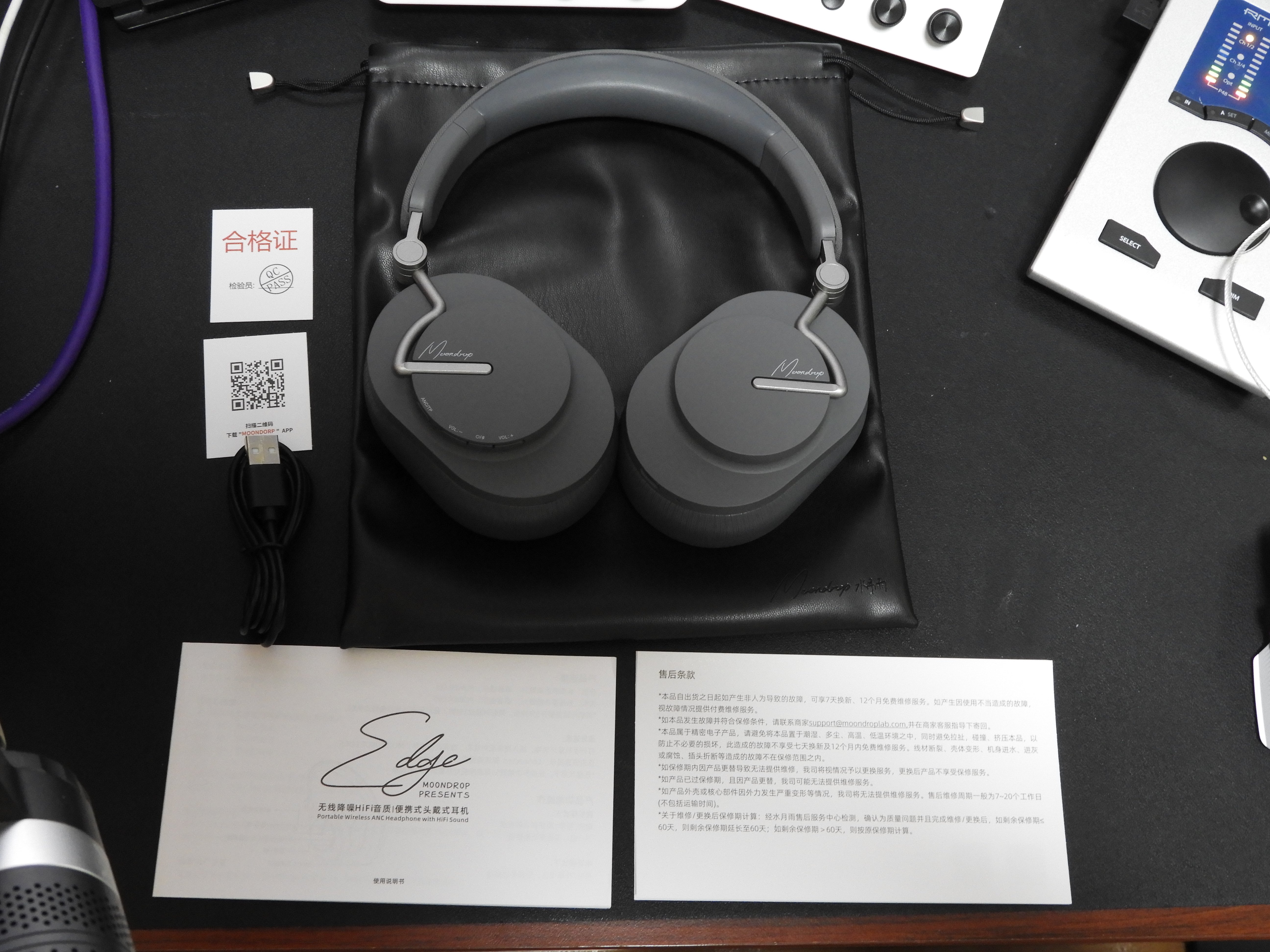 最終値下げ　早い者勝ち！！ほぼ新品　moondrop edge グレー Moondrop EDGEを手に入れたぞ！｜犬井薫