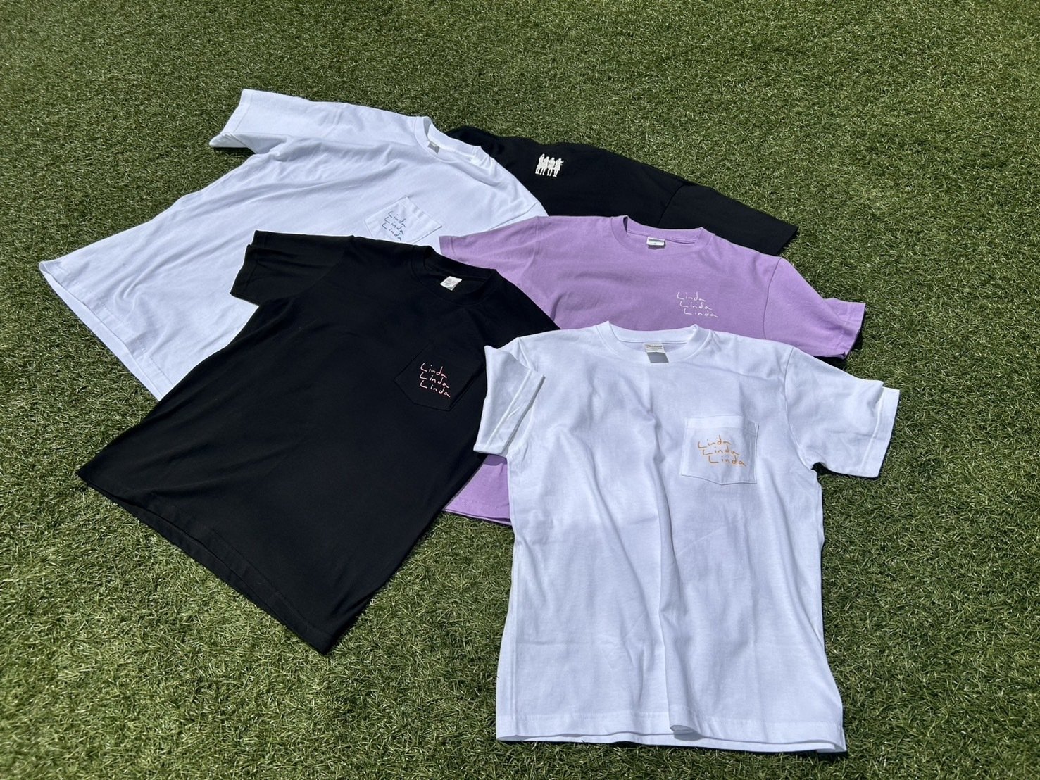 「リンダリンダリンダ」Tシャツ、ステッカー、缶ミラー。 リンダ リンダ リンダ 4K」が極上音響上映、公式Tシャツや缶