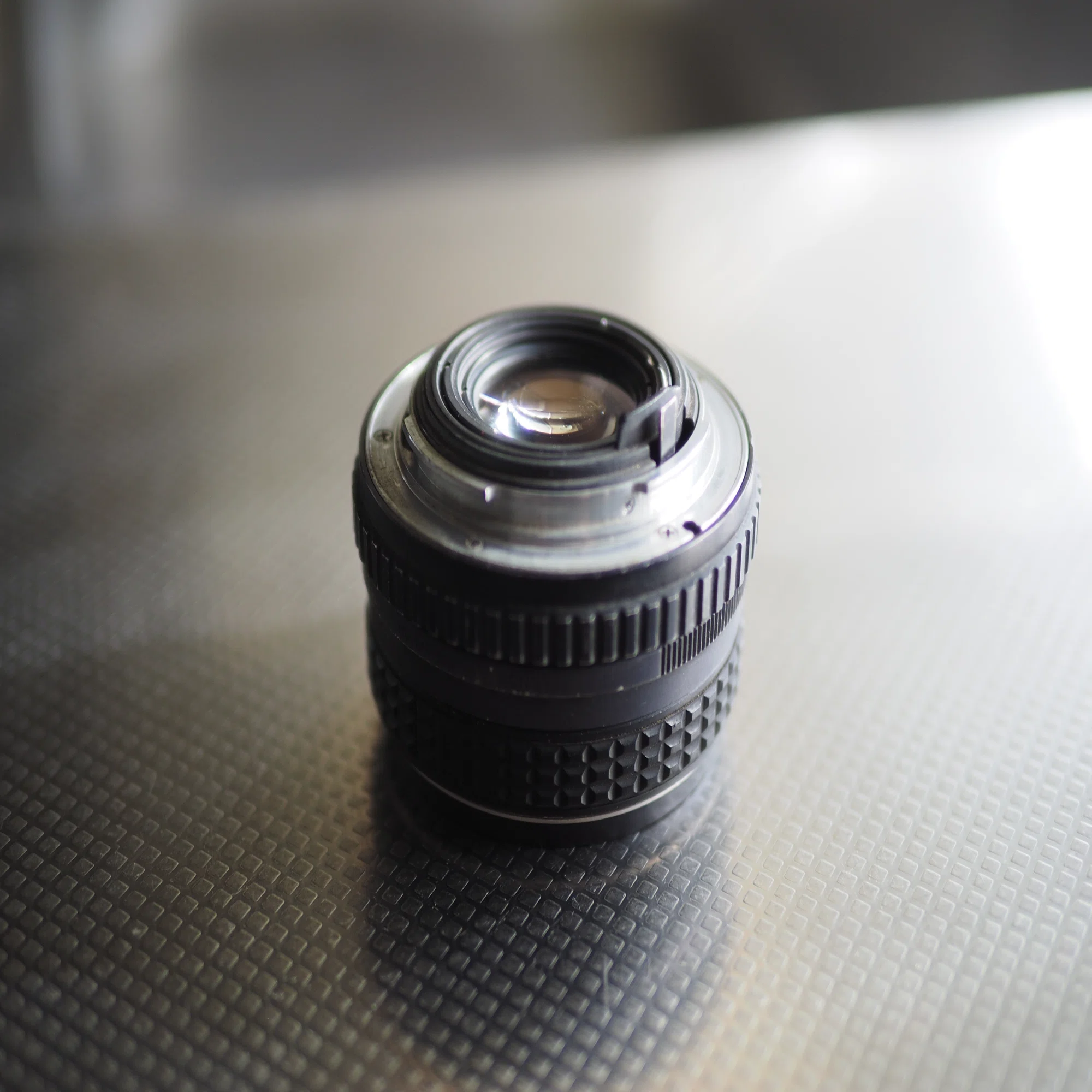 K100DのAE-Lボタンは自動絞りの夢を見るか？(その3)｜cherubino