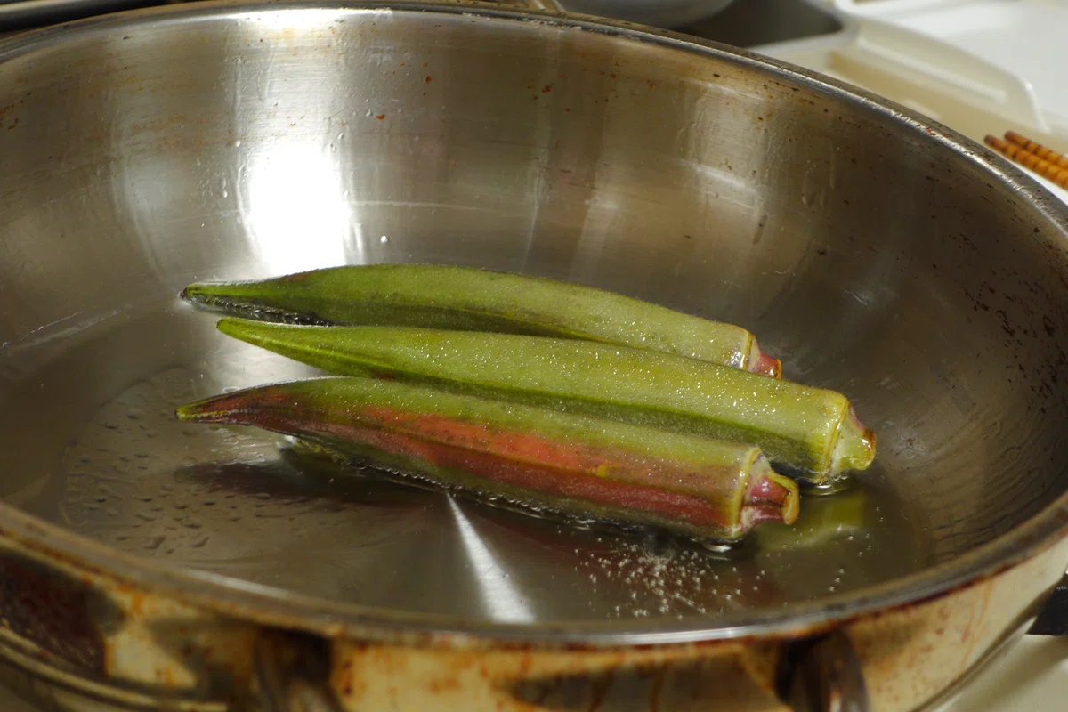 [Vegetables] Buying and eating something called red okra｜主夫けちゃ