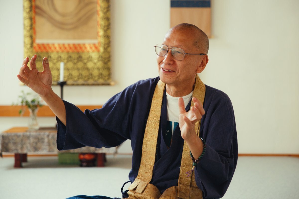 インタビュー】人間存在の苦しみが生んだ極彩色のピュア・ランド。遠藤