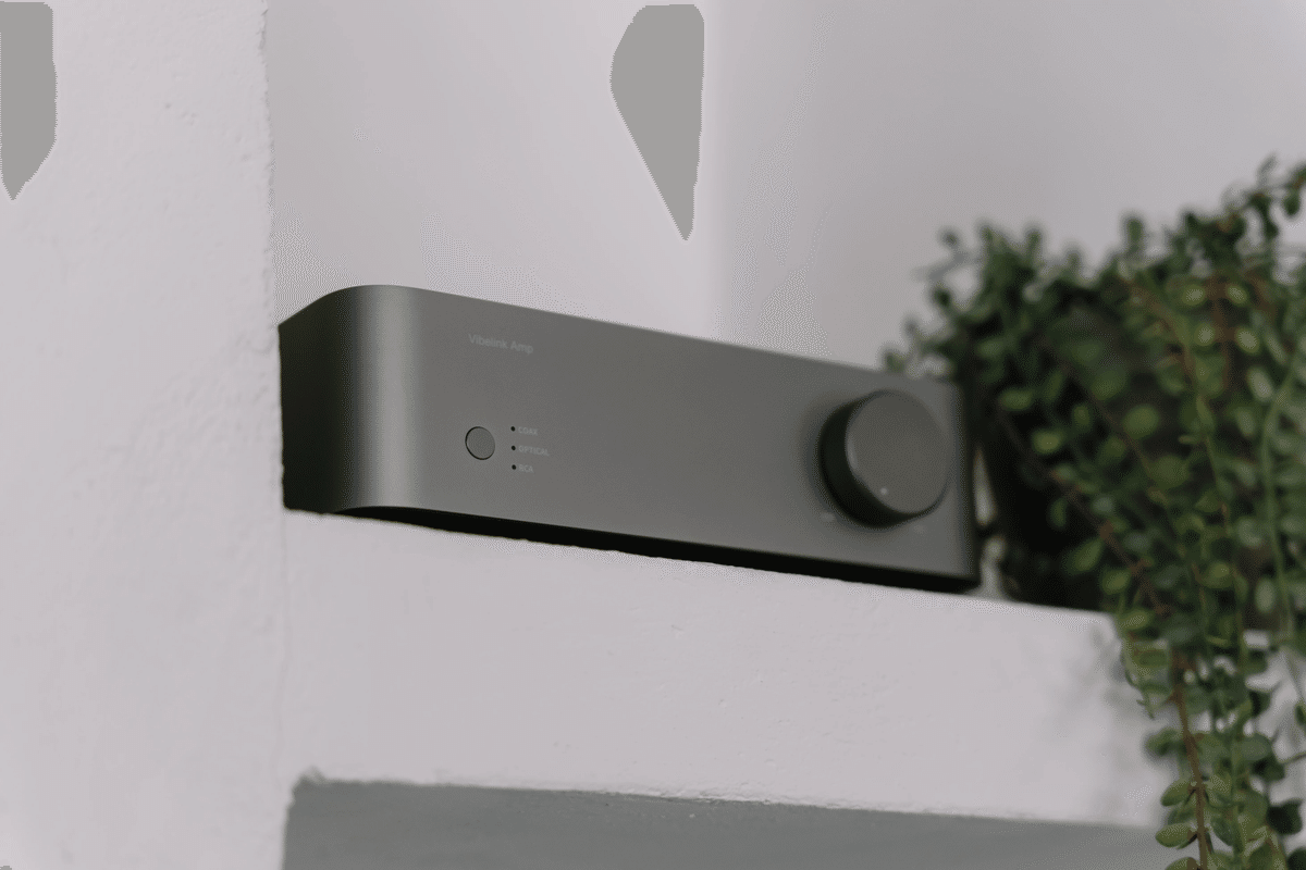 新製品紹介】WiiM Vibelink Amp登場！100Wアンプの魅力｜りょー