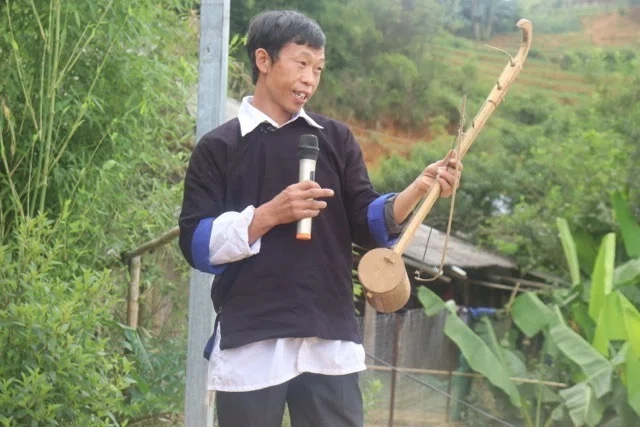 音と映像による世界民族音楽大系　第3巻　中国3.モンゴル、ベトナム.カンボジア ベトナム・ムーカンチャイでモン族文化を体験｜ロウケツ染めと