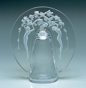 うるわしい煌めきと戯れて。ルネ・ラリック展 ── 光への軌跡