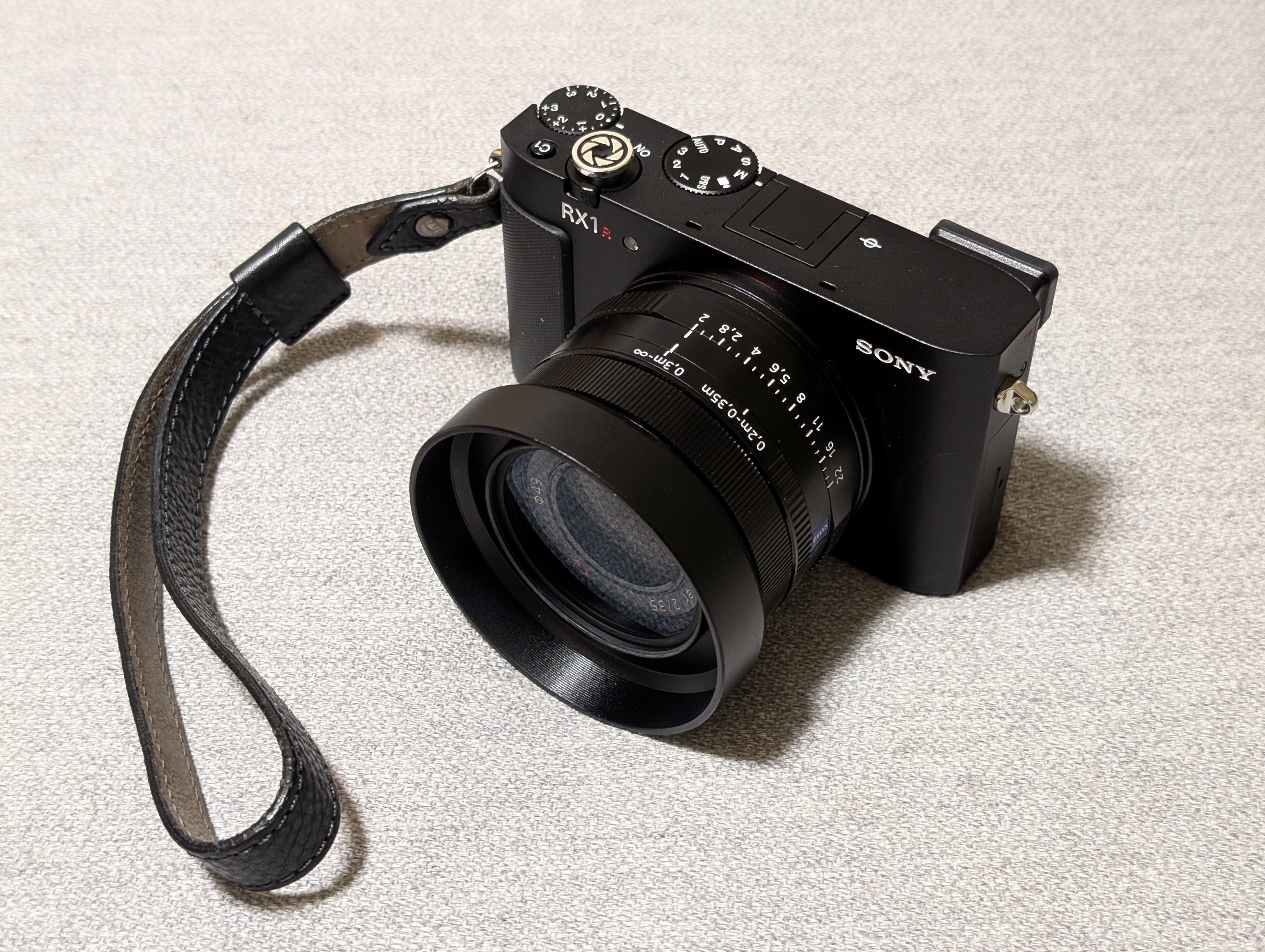 SONY RX1RⅢ用レンズフードあれこれ｜アマクサ