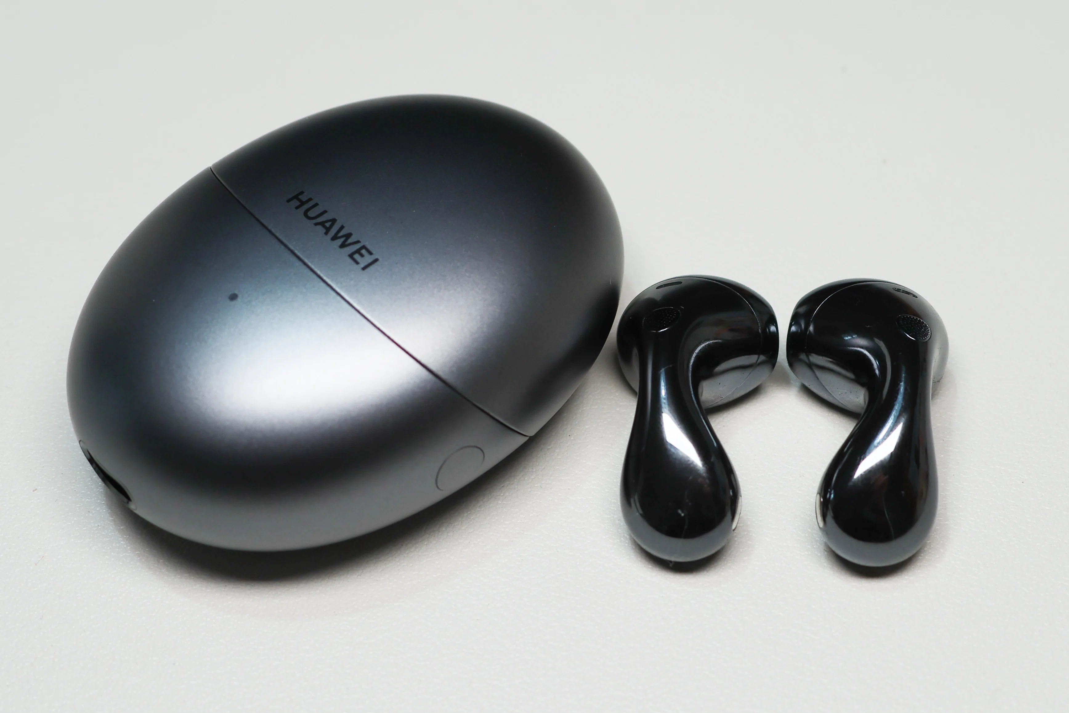 レビュー品】HUAWEI FreeBuds 6を使って分かった、軽さと音質の両立が