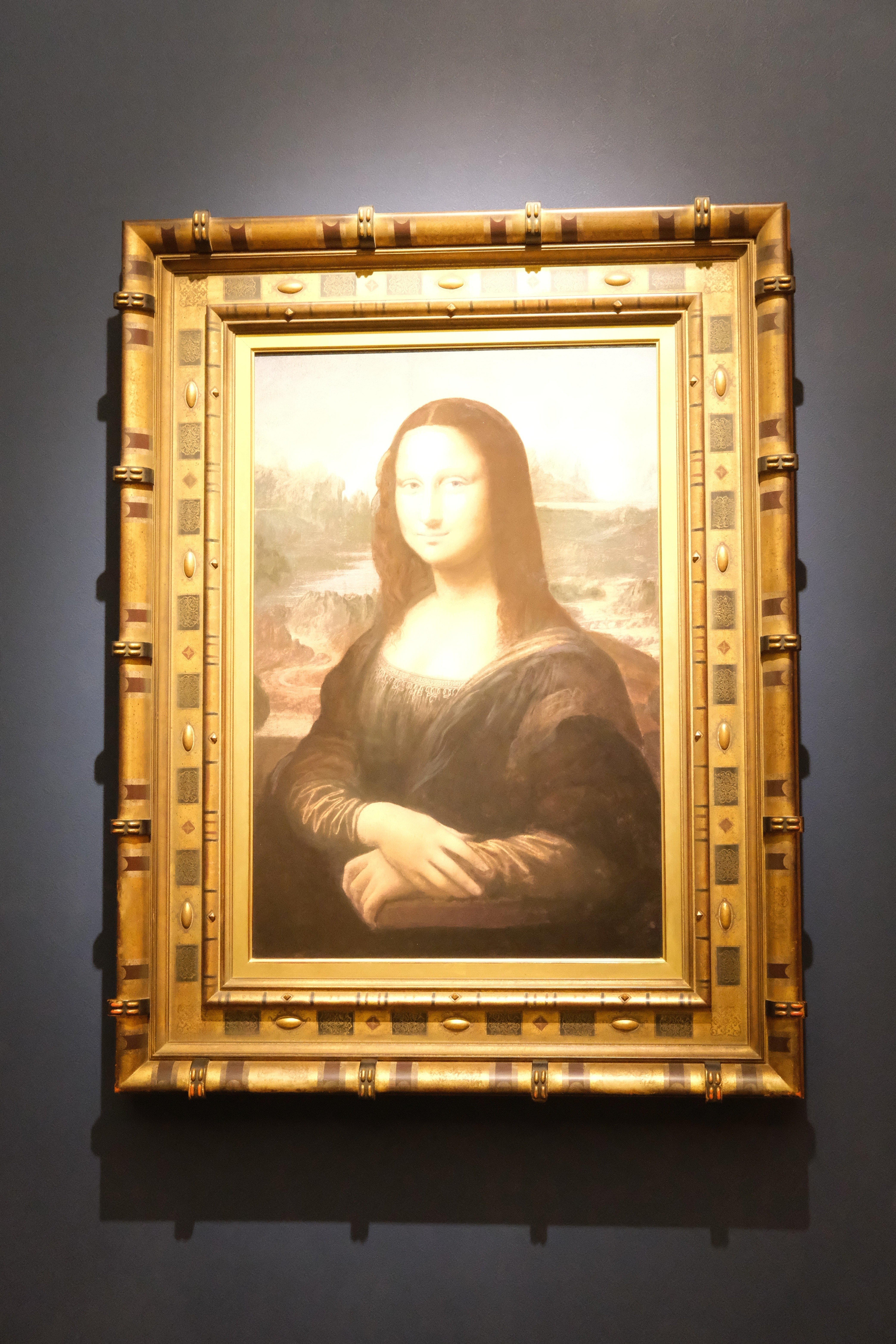 複製であっても近くで名画を鑑賞する体験が絵画への親近感を生む〜大塚