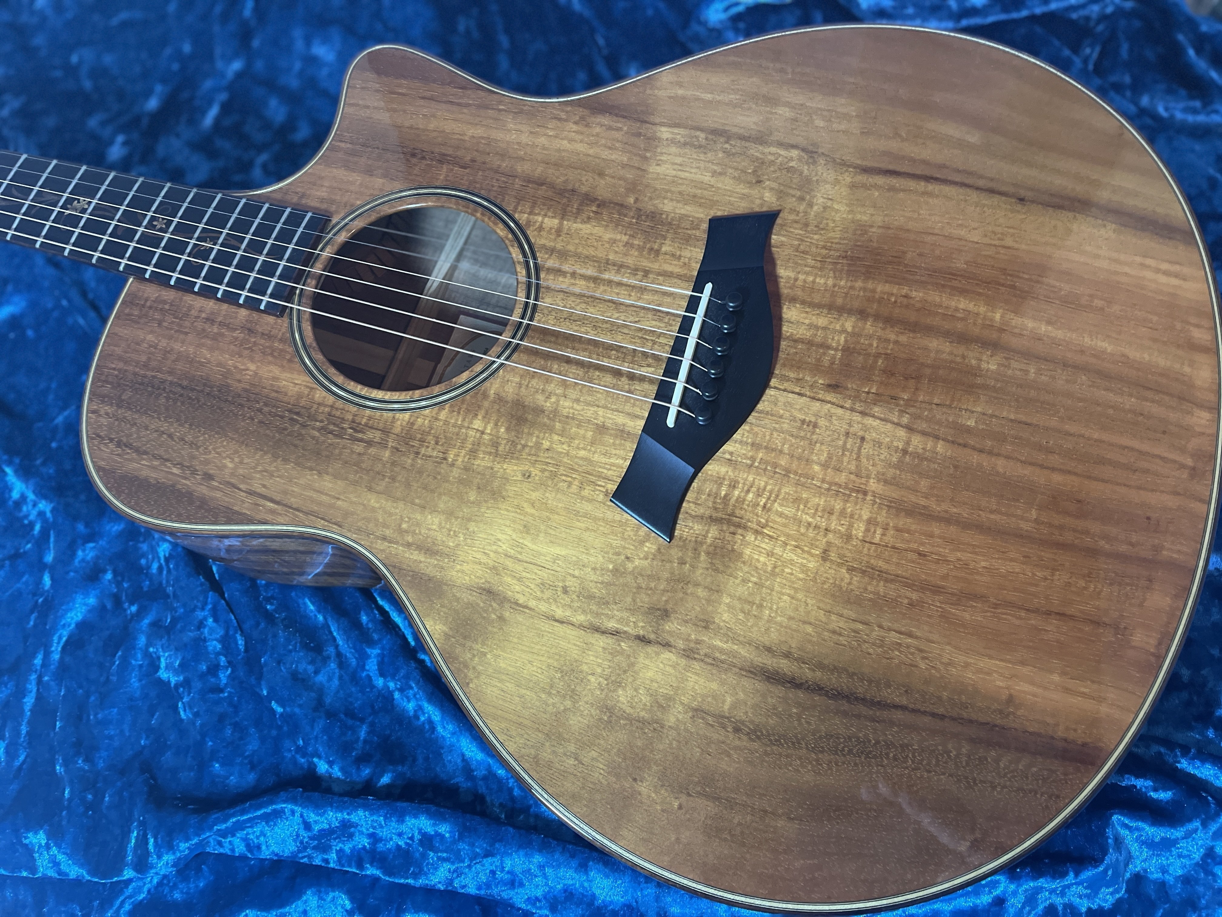 Taylor K26ce アコースティックギター Platinum Taylor K26ce Grand Symphony Acoustic-Electric