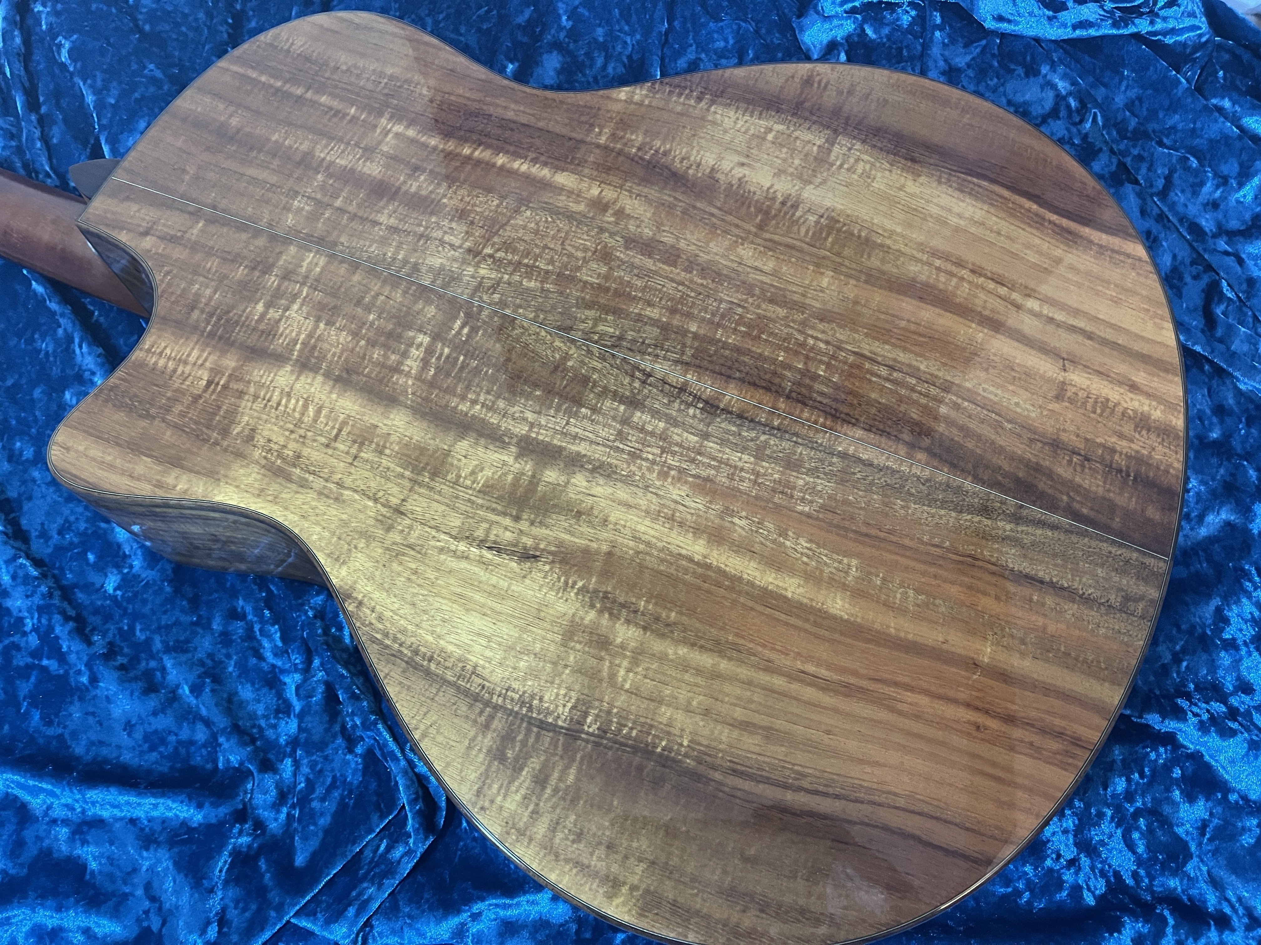 Taylor K26ce 写真レビュー｜メル