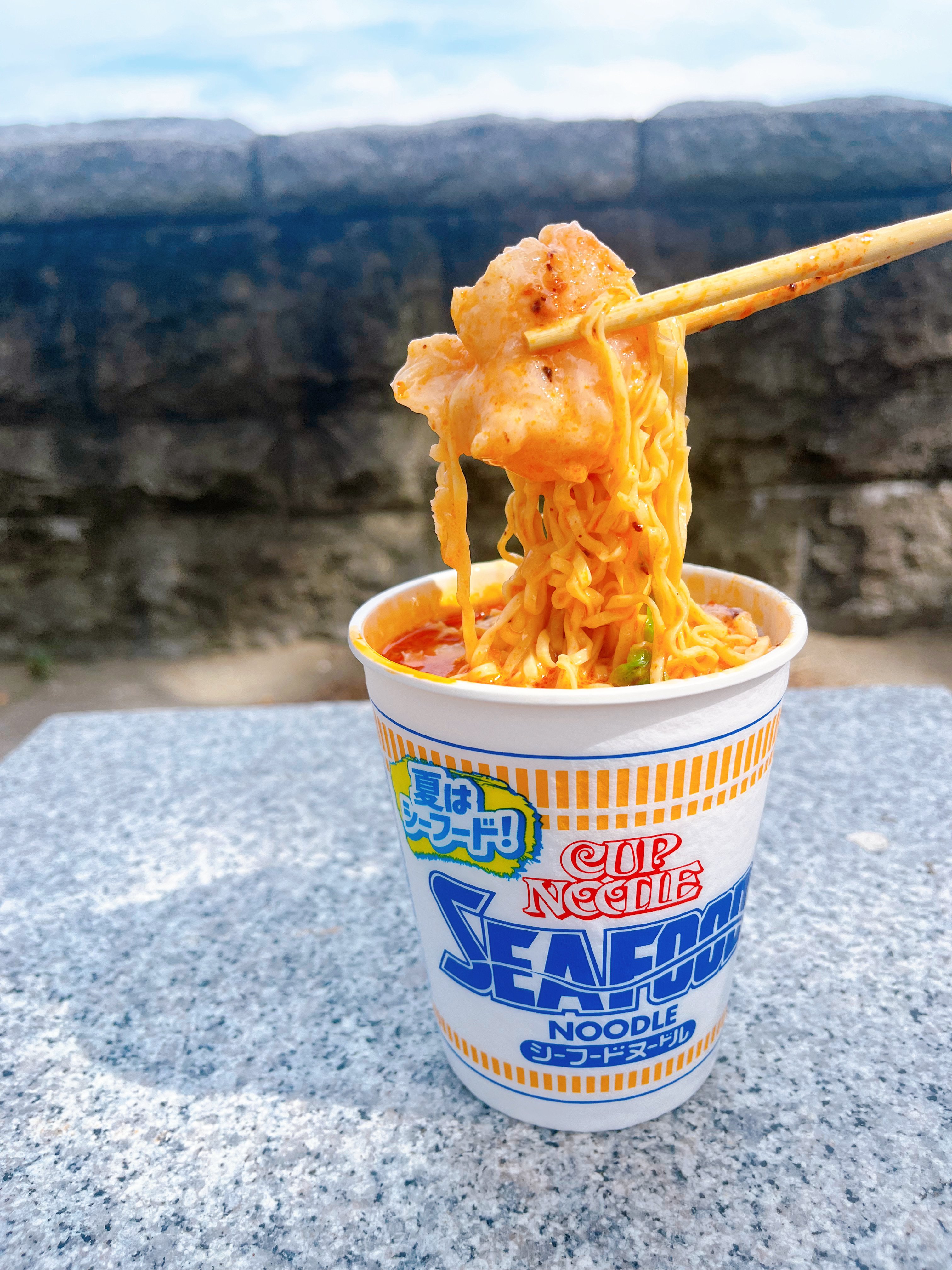 海辺で食べるシーフードラーメンが世界で一番美味い説｜