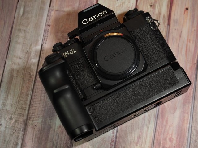 ❁完動/美品❁キャノン CANON NEW F-1 フィルムカメラ ワインダー Canon New F-1 ボディ AEファインダー パワーワインダーFN付