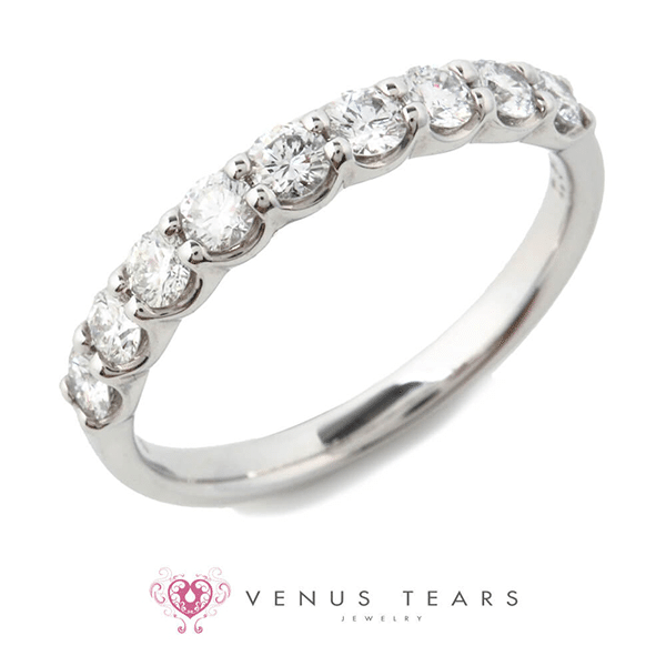 ヴァンドーム青山　エタニティハーフダイヤリング　0.5ct pt950 結婚指輪の相場はいくら？銀座で予算に合わせたブランド選び