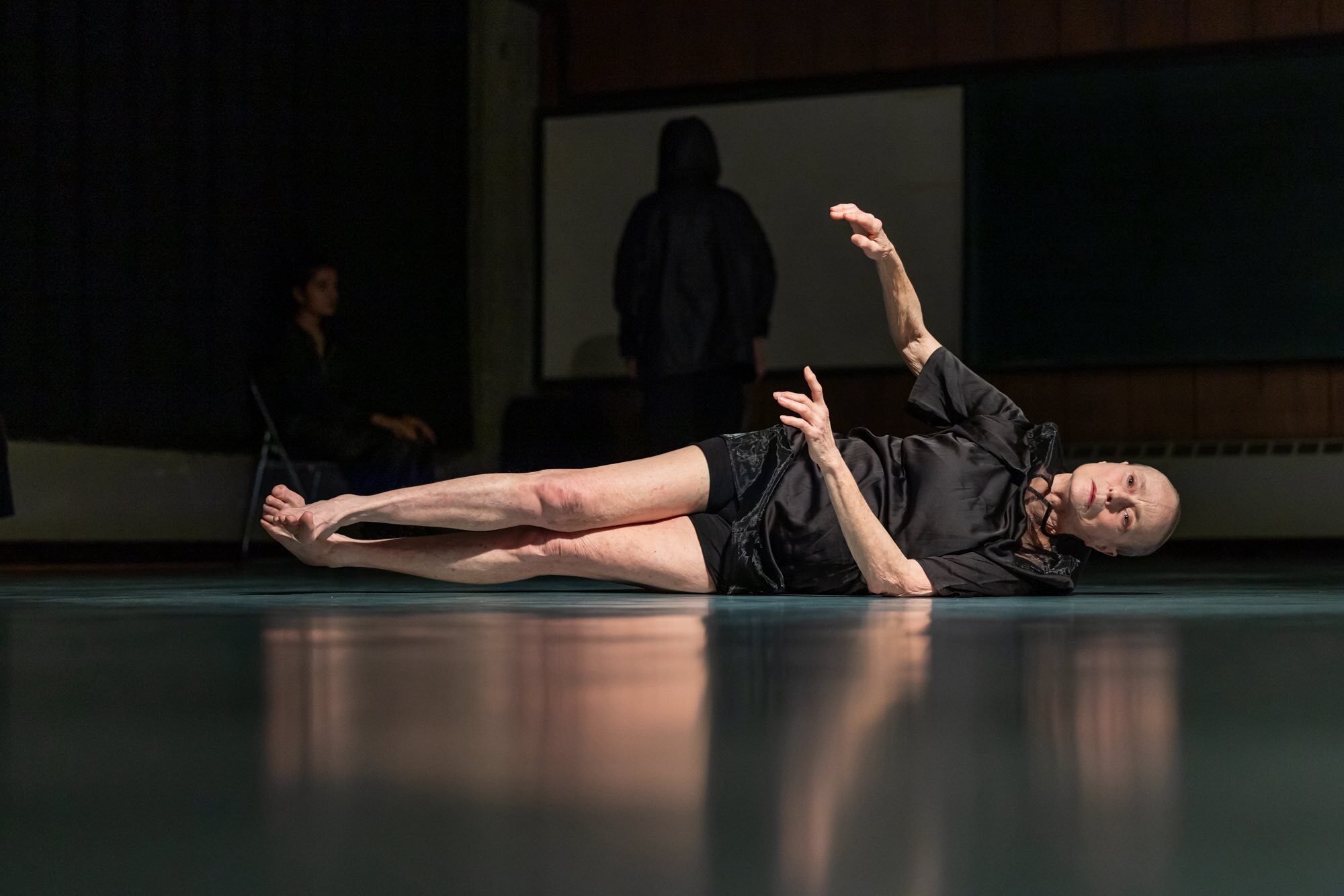 舞踏 舞踏のトポス〜なぜ舞踏は世界に広がったか（2）「舞踏を学びに日本へ