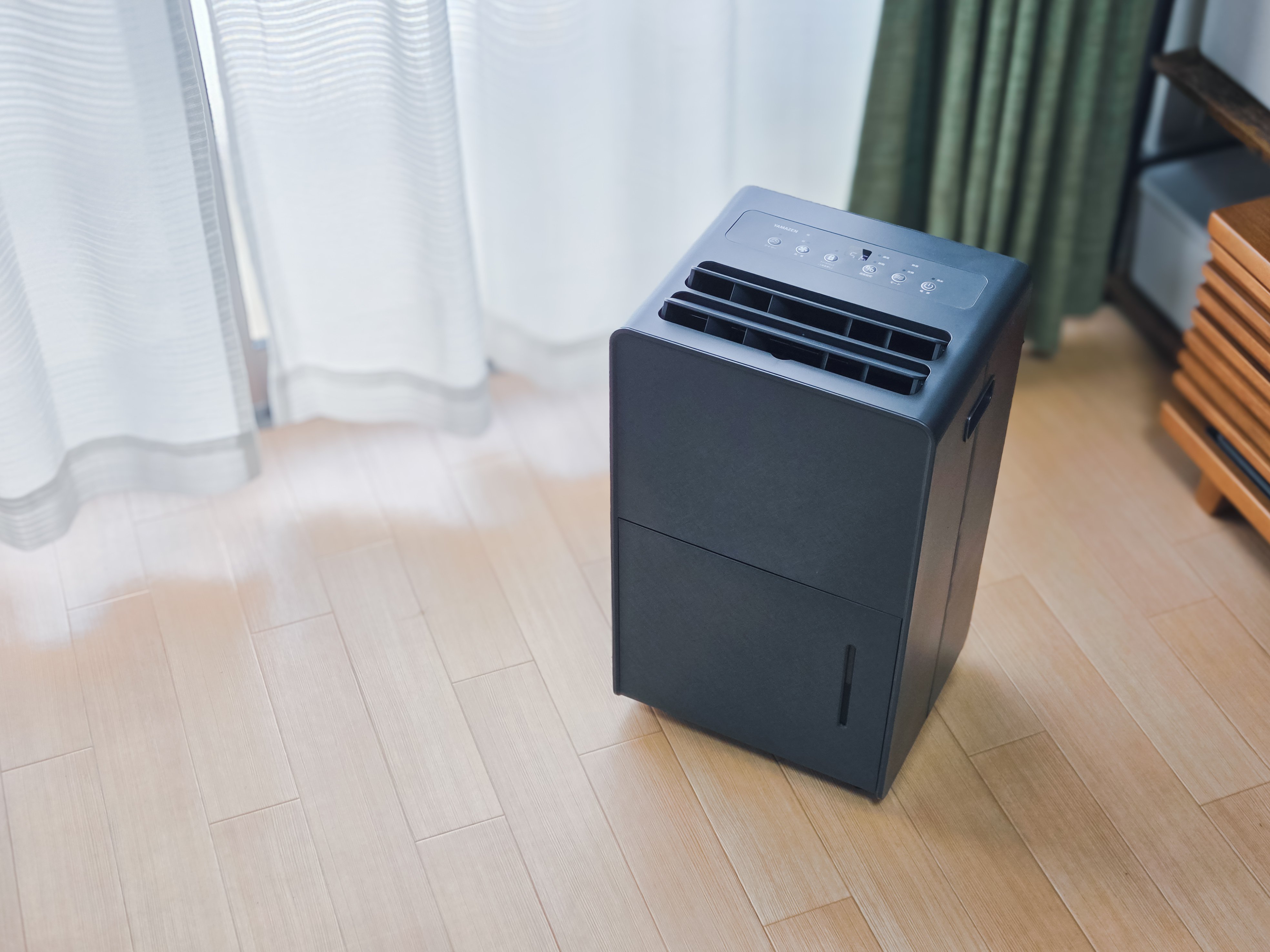 ジメジメした季節に山善の除湿・乾燥器が大活躍してくれた │ 山善 EDC