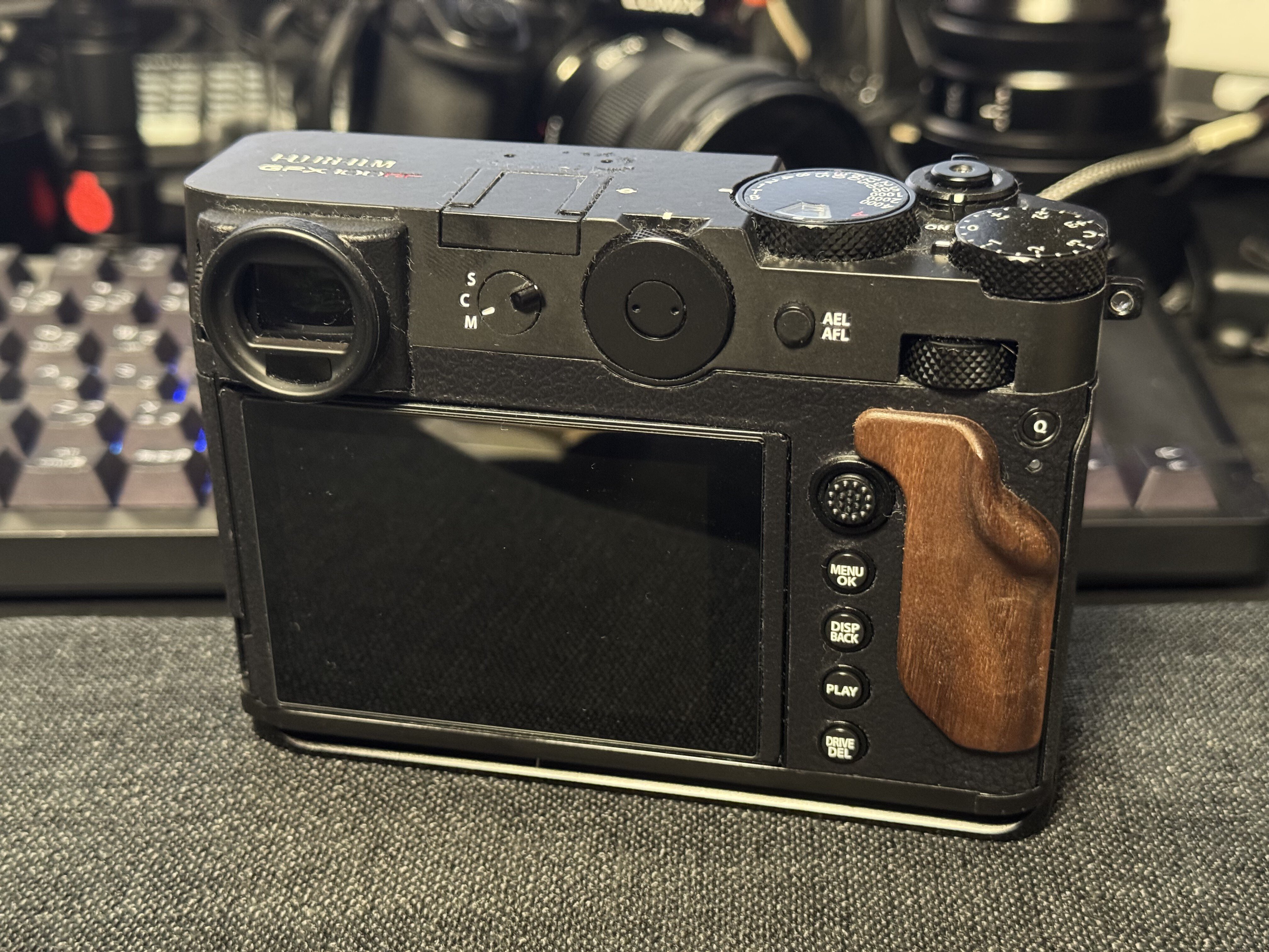 ゆーまん ☆極美品☆FUJIFILM GFX100RF 本体付属品一式 未熟さを教えてくれる素晴らしいカメラ「FUJIFILM GFX100RF