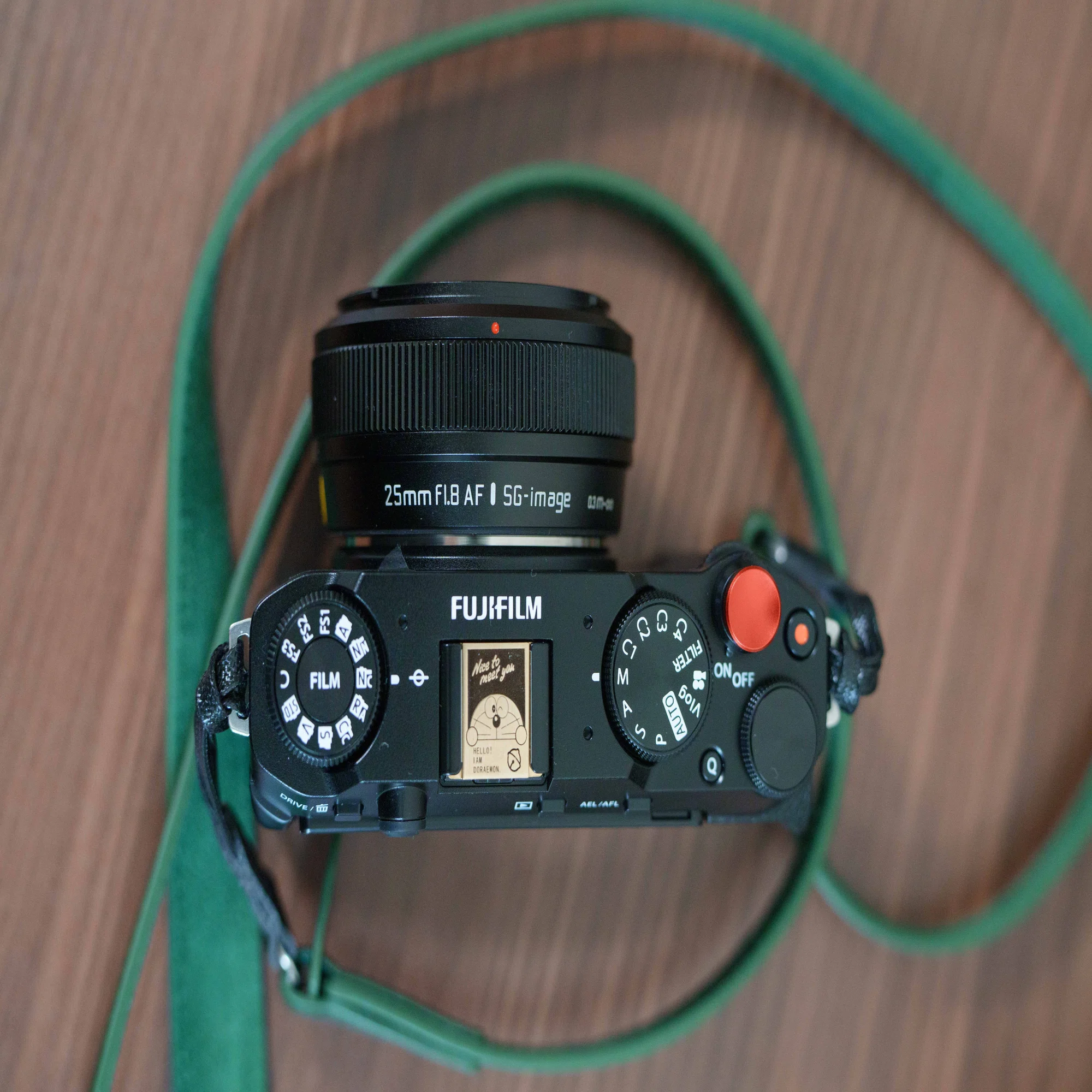 SG-image SG AF25mm F1.8 B X C (R) レッド 単焦点レンズ (富士 