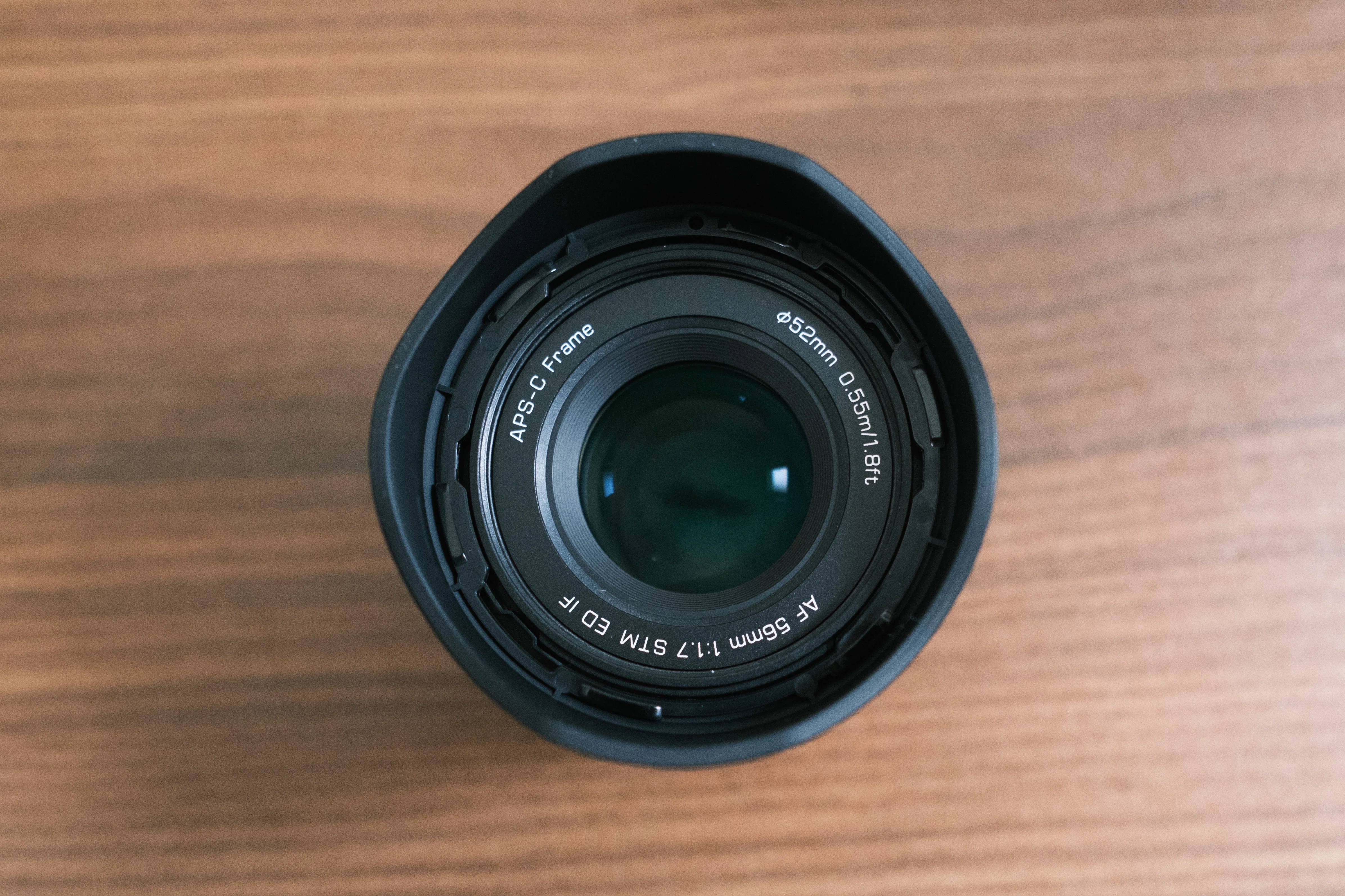 VILTROX 単焦点三兄弟の外観（25mm / 35mm / 56mm F1.7）｜あかうさ📸