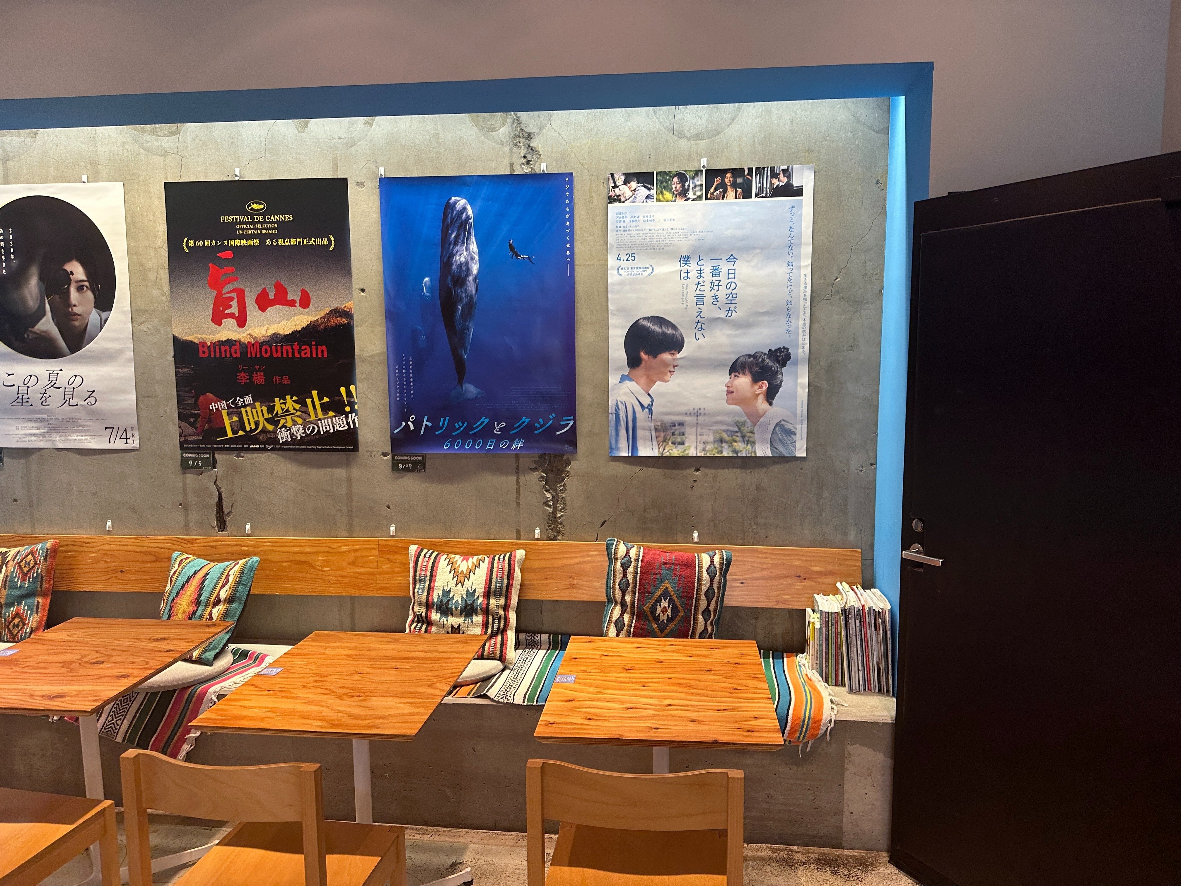 映画　コーヒー＆シガレッツ　2003年映画館購入ワッペン 映画 コーヒー＆シガレッツ 2003年映画館購入ワッペン