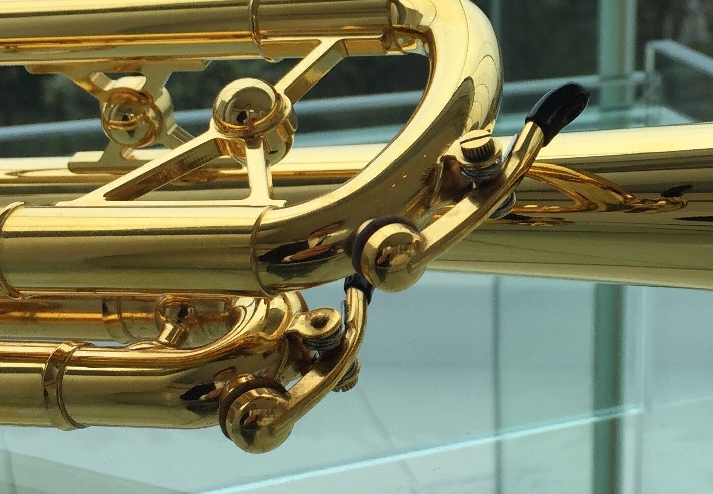ピストンフェルト以外にも確認したいトランペットの交換パーツ｜荻原明