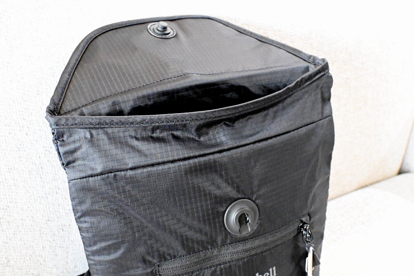 カメラバッグを購入｜モンベルにて｜ねこ太