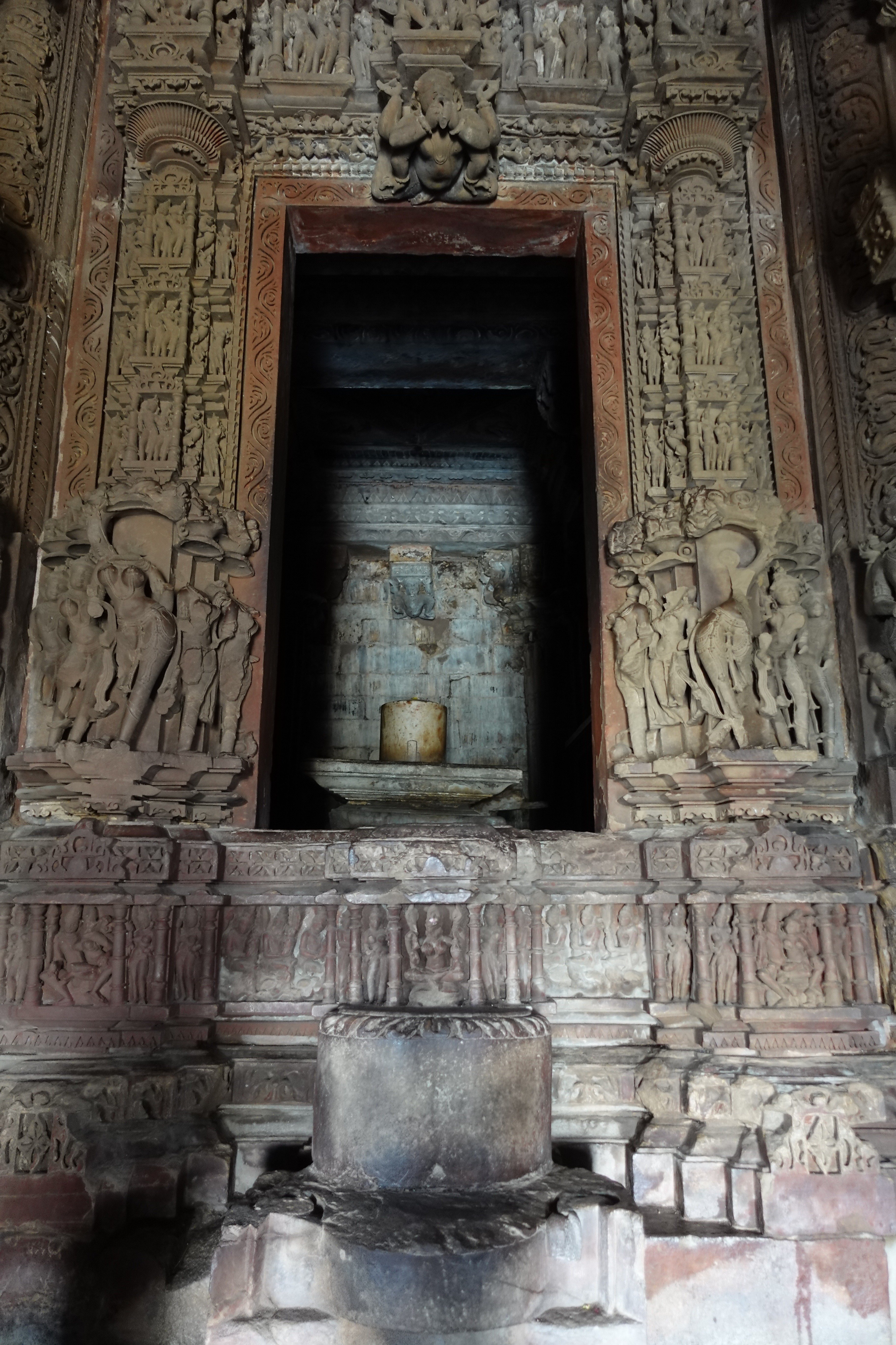 カジュラーホー遺跡の彫刻はあまりに芸術的！また行きたいインド遺跡の