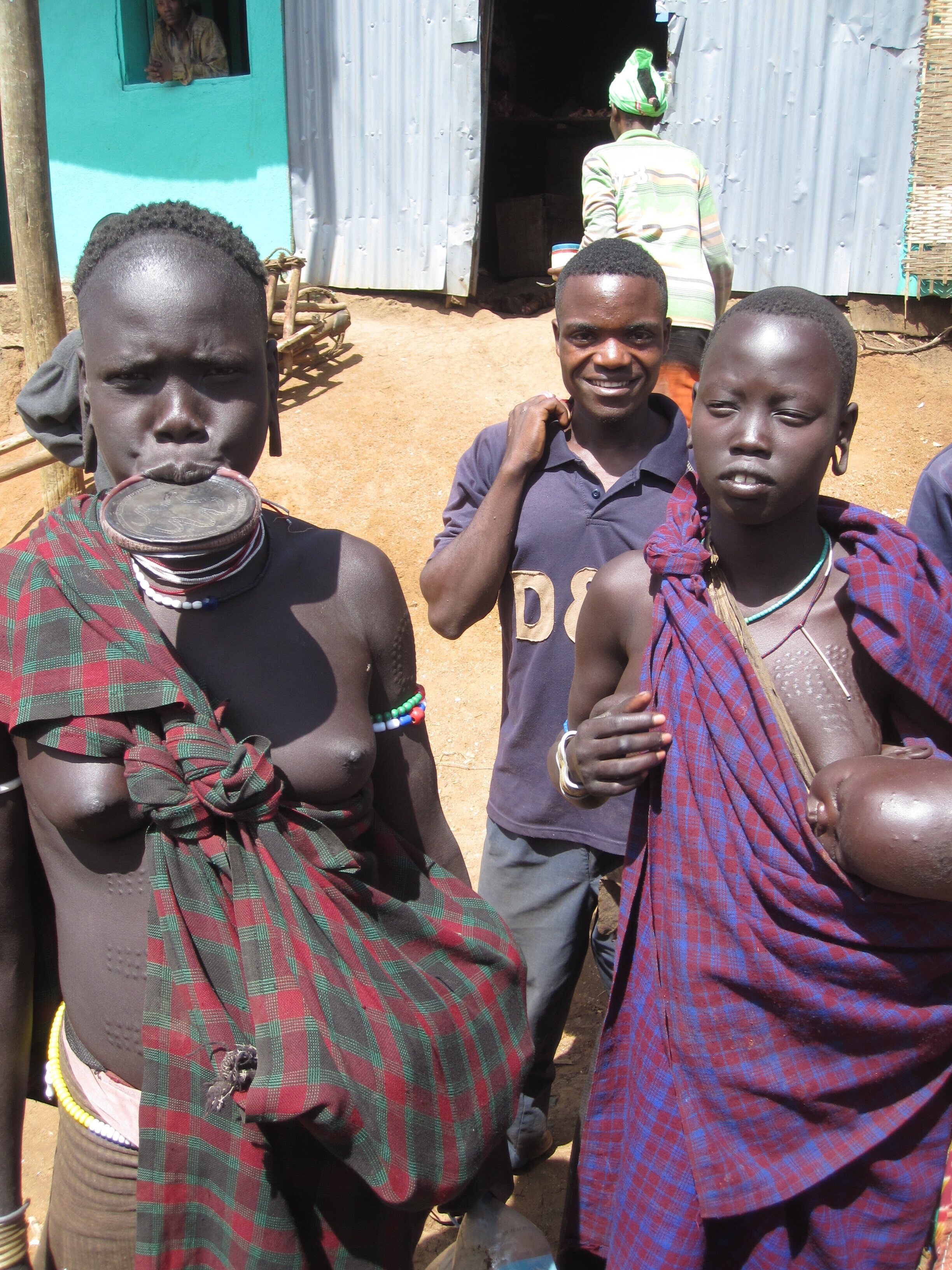 ゆかいな少数民族の写真（エチオピア） 2009年10月24日｜冬山登山