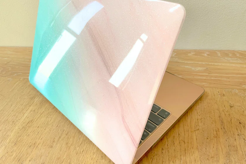 小学3年生、はじめてのMacBook Airで広がる学びとあそび｜Makari｜AI