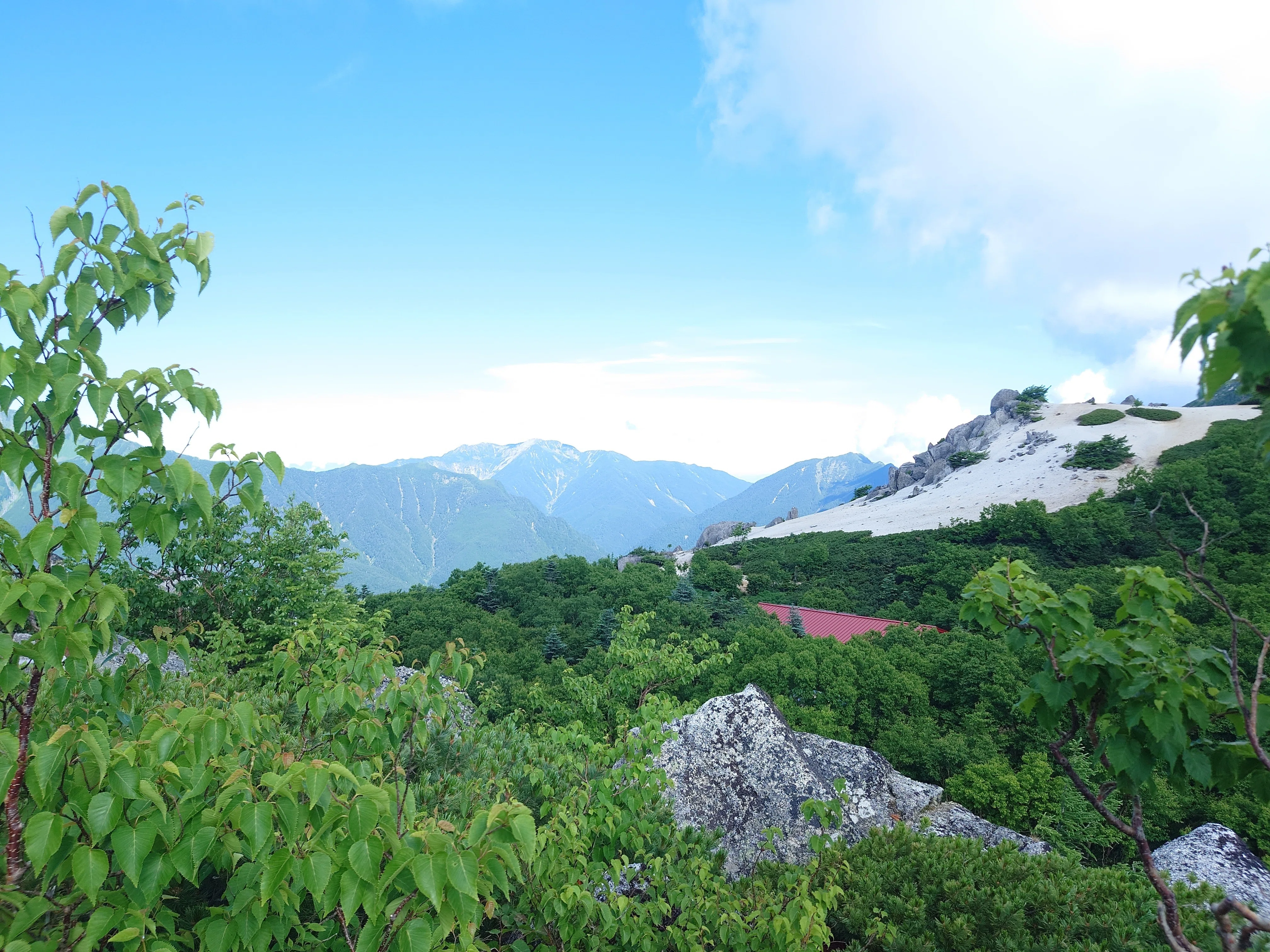鳳凰三山＆早川尾根 テント泊縦走の旅 DAY2｜あの空の向こうに行きたく