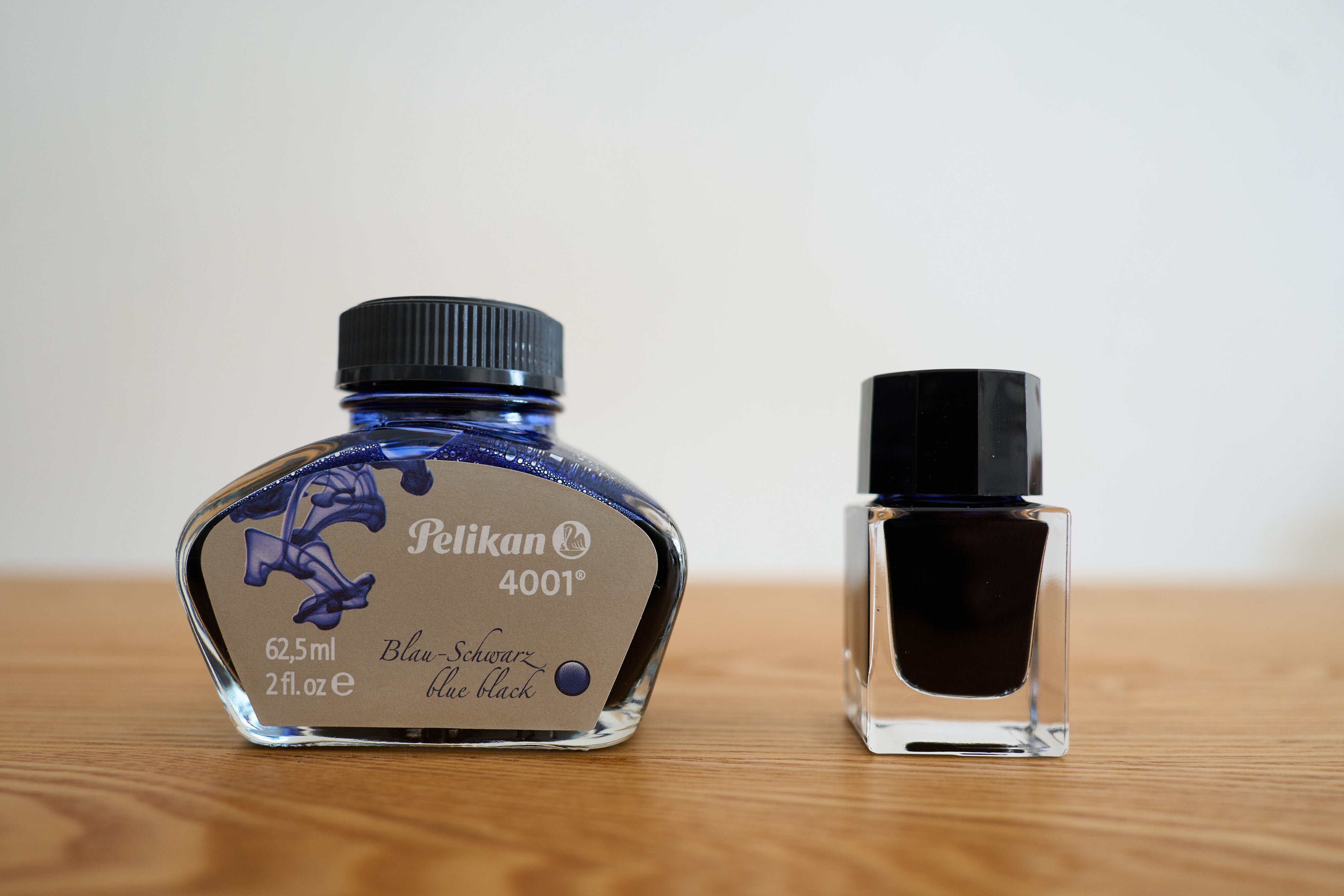 Pelikan 4001 ブラックインクと万年筆セット 41OcQ5JRAuL.jpg
