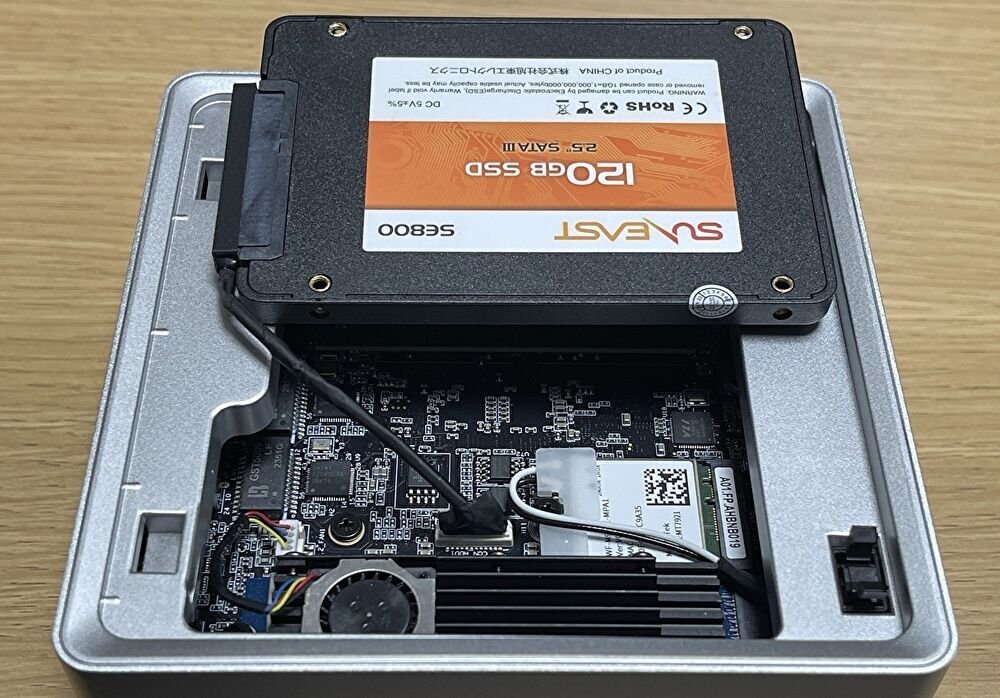 Core i9-12900HK,RAM 32GB,SSD 512GBのミニPC「MINISFORUM NAB9」が