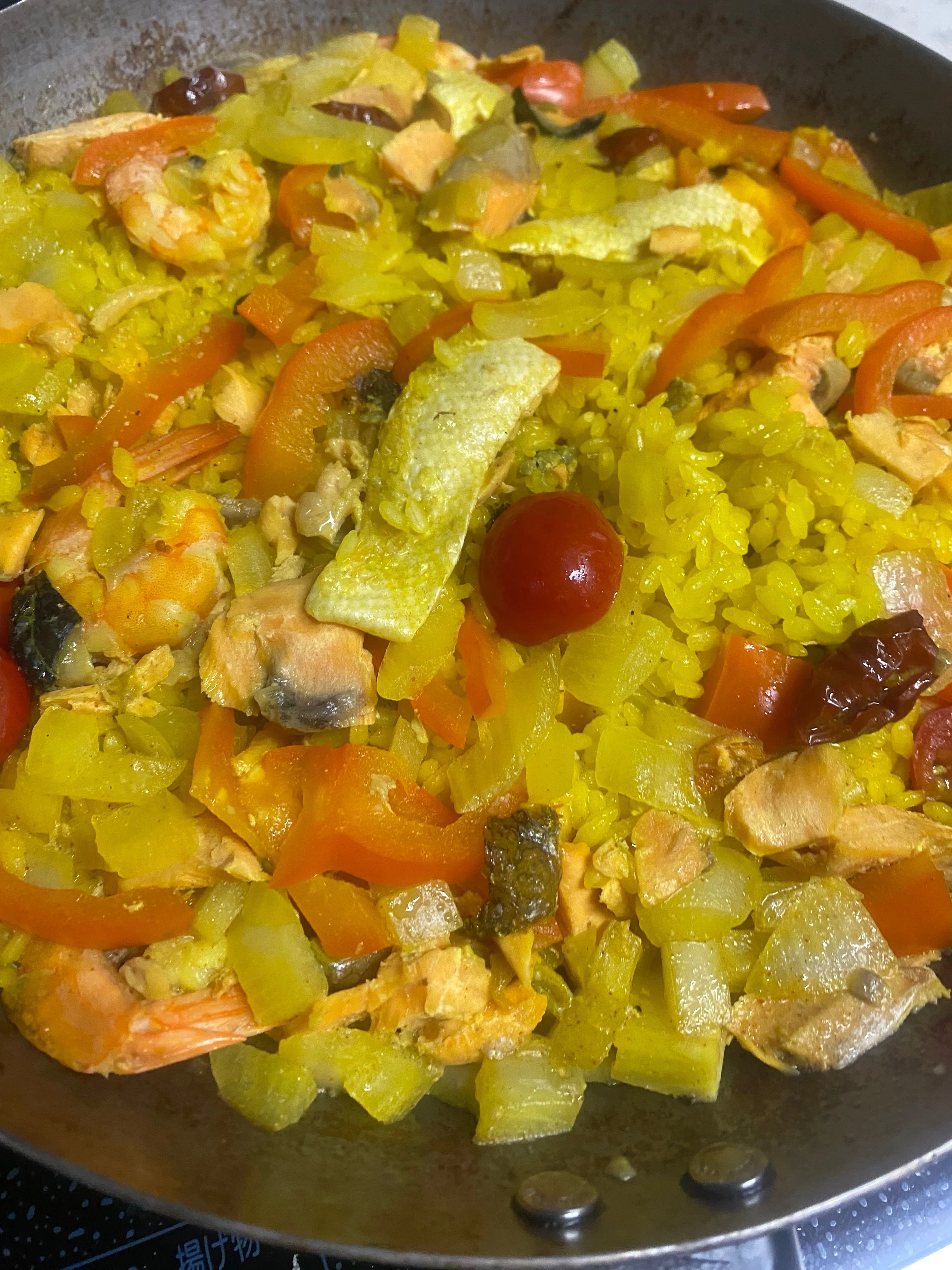 【洋書】バルセロナで購入！tortillaとpaellaレシピ本 スペインママが作る本場のパエリア@バルセロナ,スペイン La paella