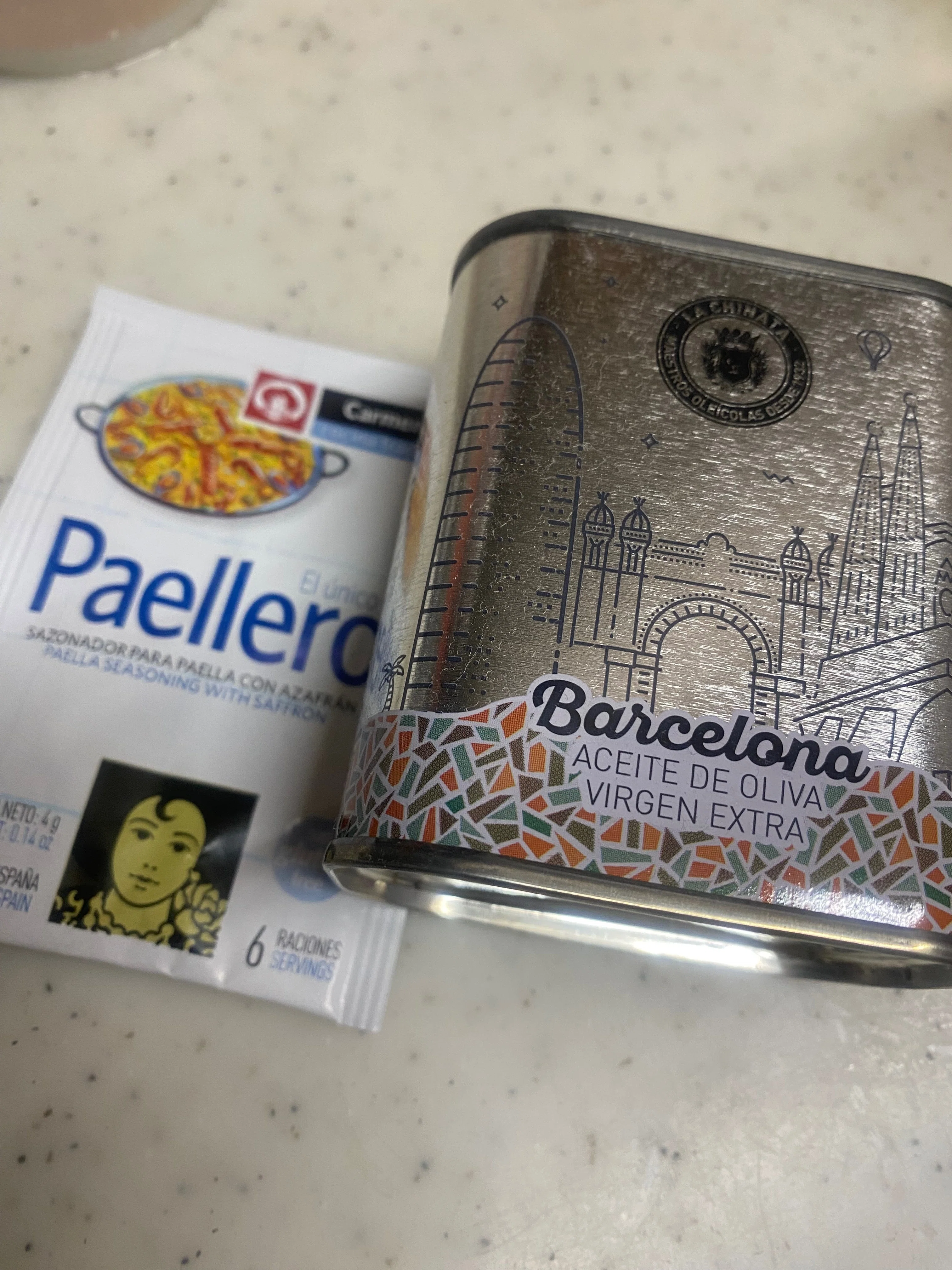 【洋書】バルセロナで購入！tortillaとpaellaレシピ本 スペインママが作る本場のパエリア@バルセロナ,スペイン La paella