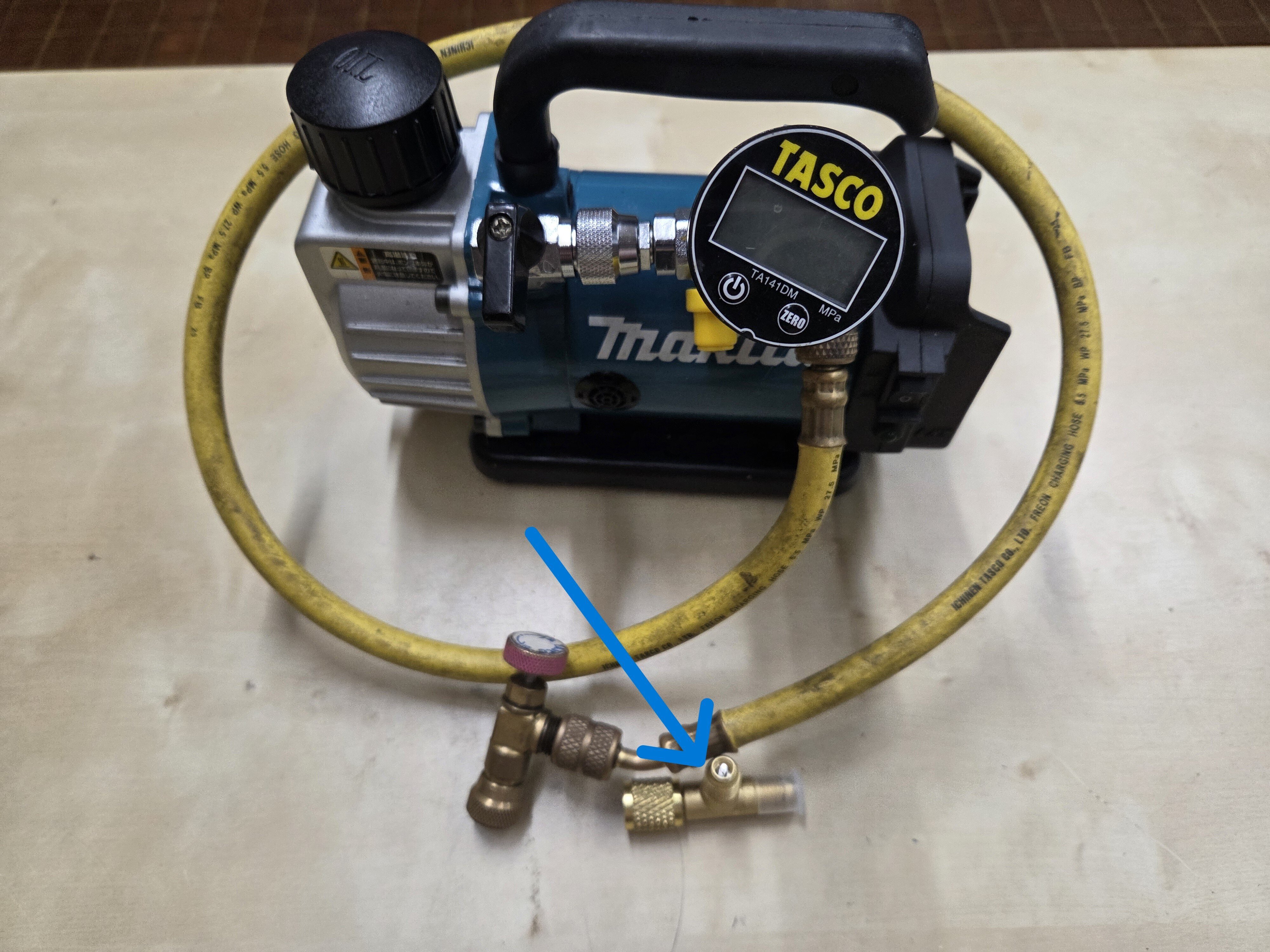 デジタル真空ゲージTASCO TA141DM予備電池付き デジタル真空ゲージTASCO TA141DM予備電池付き デジタルミニ真空ゲージ