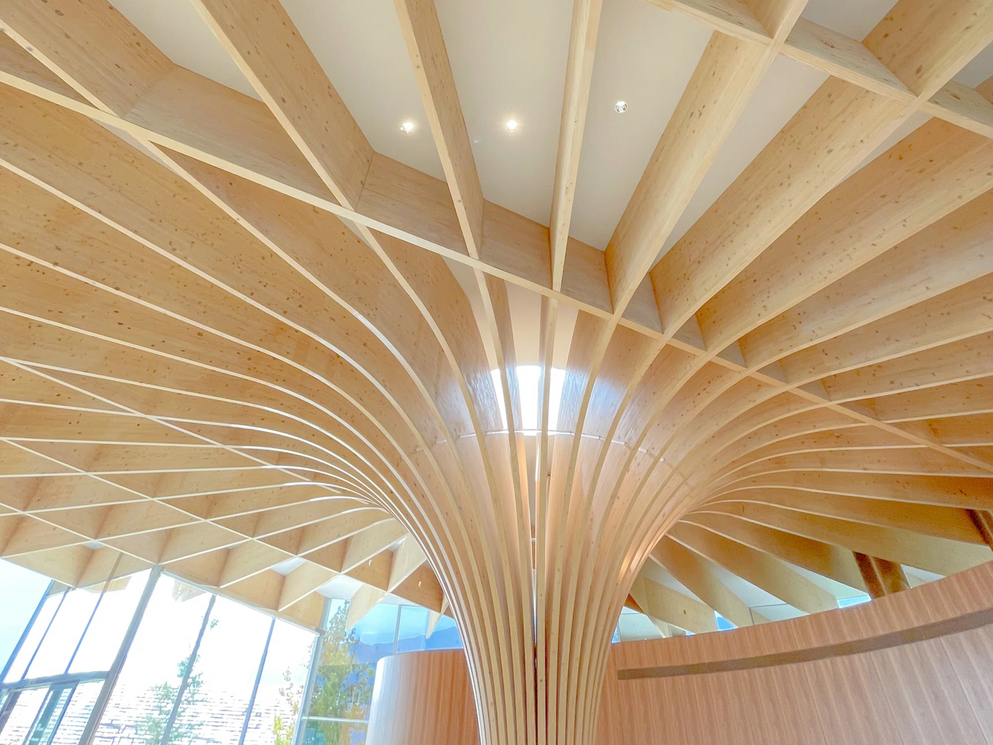 下瀬美術館に再訪。建築と展示の“異空間トリップ”｜Nishikawa Akiko