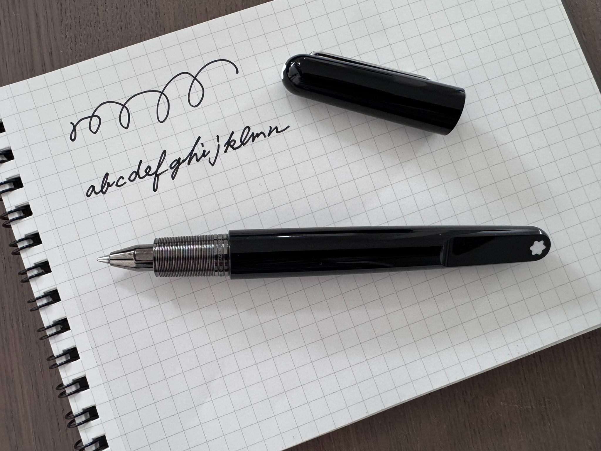 Essential Things - Montblanc M by Mark Newson｜りおさん