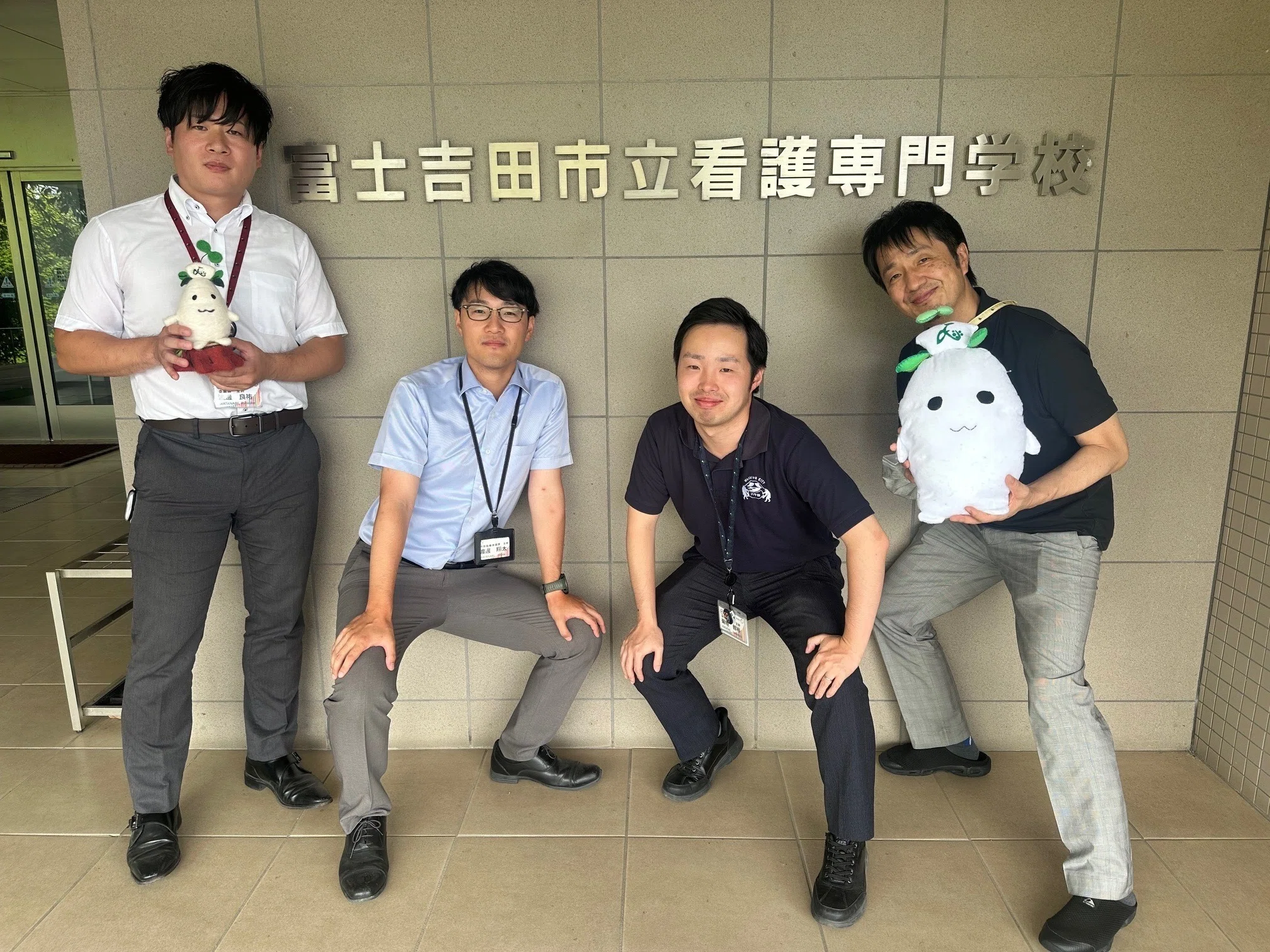 山梨県富士吉田市】登録率100％、LINEを使った学校出席管理。人による