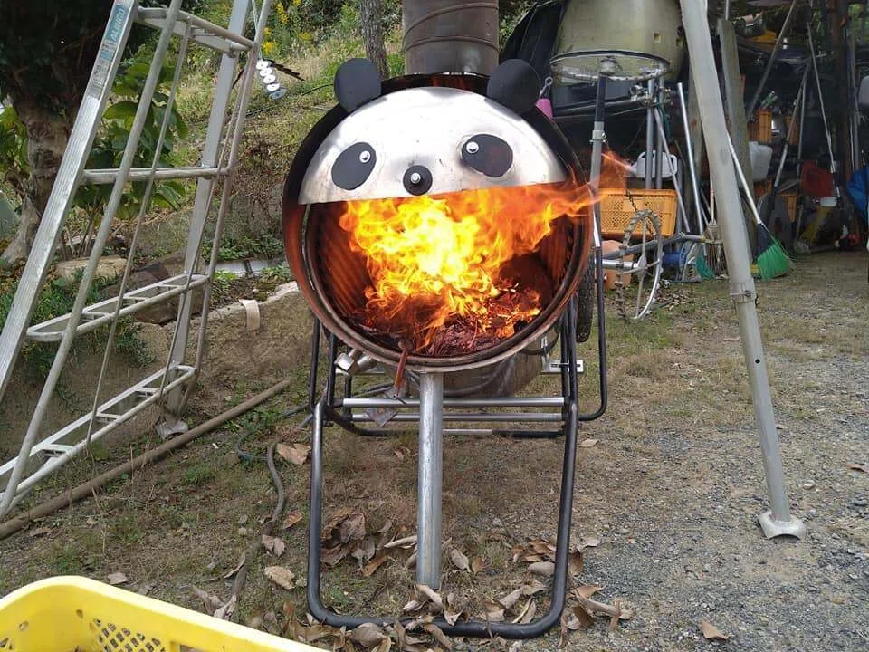趣味のロケットストーブ #12】 パンダの焚き火台の名前『炎炎』にする